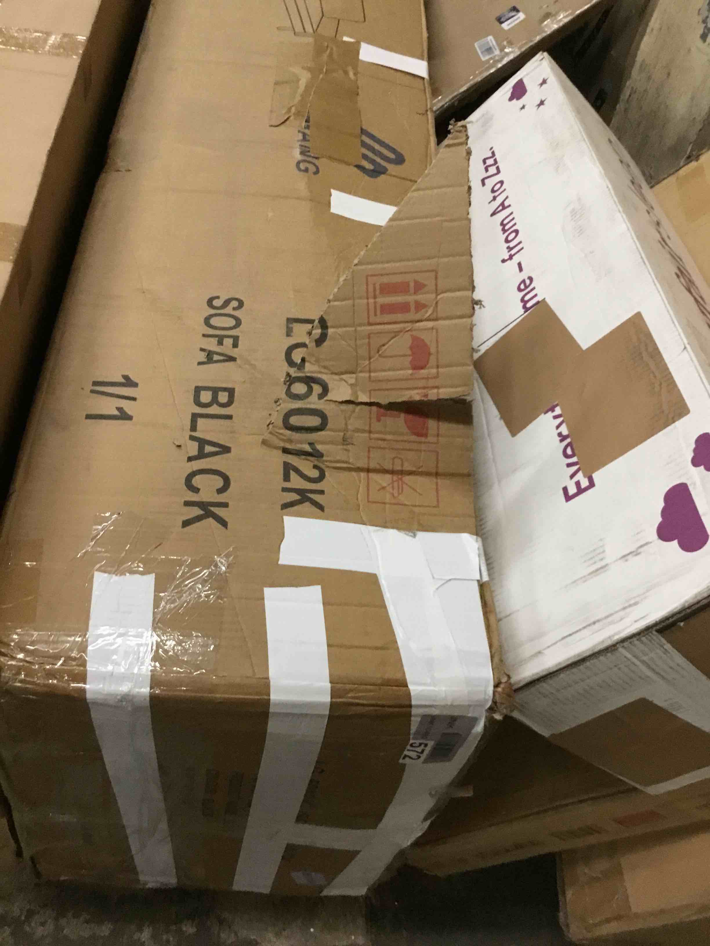 https://s3.amazonaws.com/lotting-images-prod/bidfta/RED4564555_1690900892316.jpeg