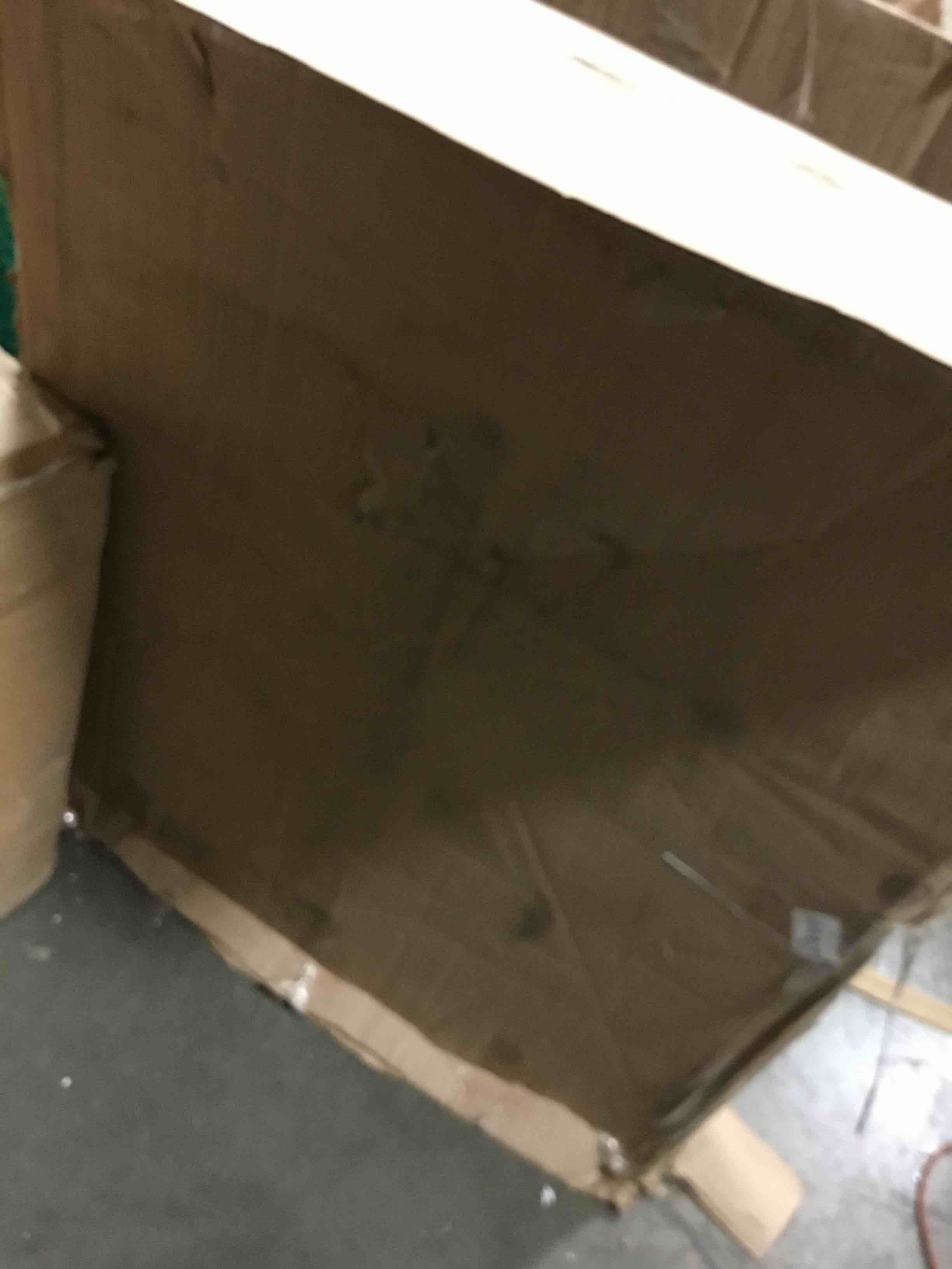 https://s3.amazonaws.com/lotting-images-prod/bidfta/RED4564681_1691609225348.jpeg