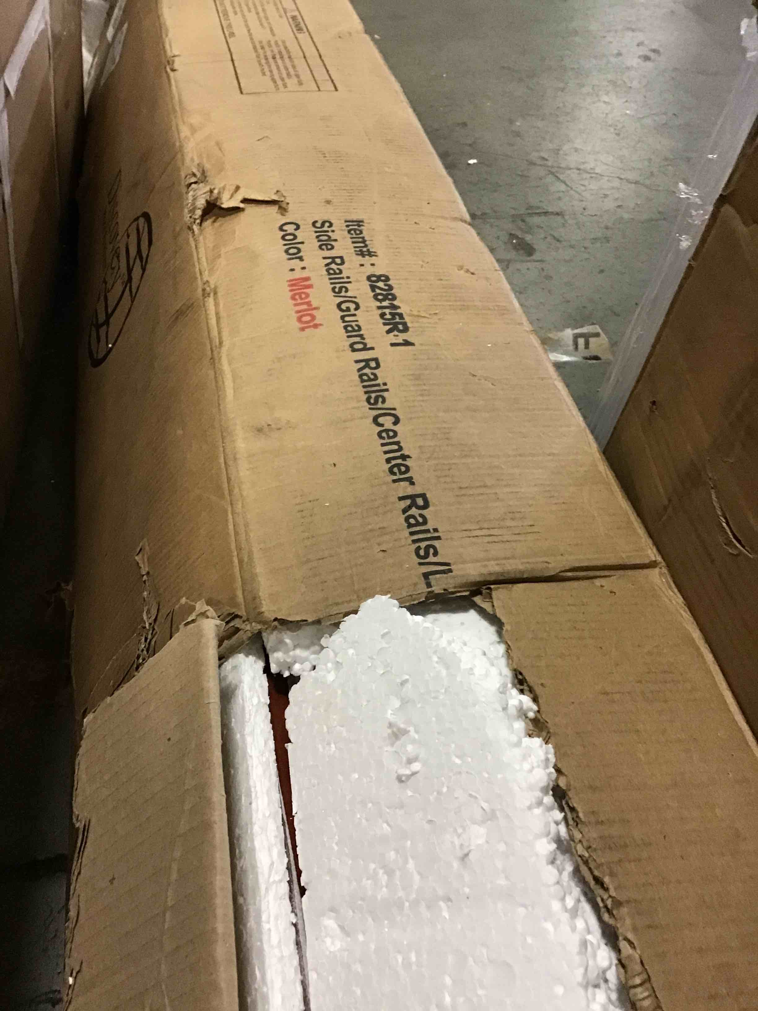https://s3.amazonaws.com/lotting-images-prod/bidfta/RED4564693_1691612369198.jpeg
