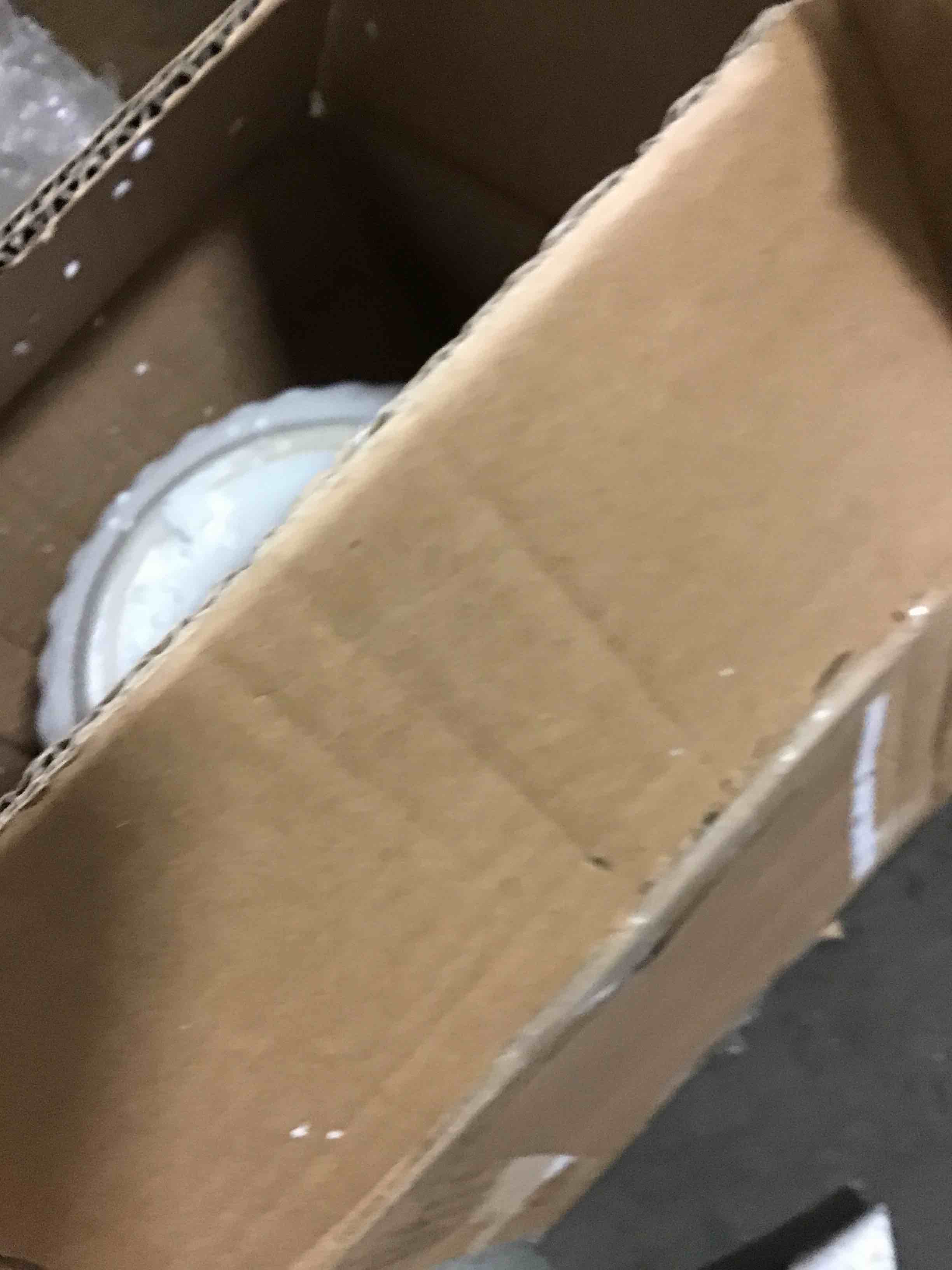 https://s3.amazonaws.com/lotting-images-prod/bidfta/RED4564694_1691612438960.jpeg