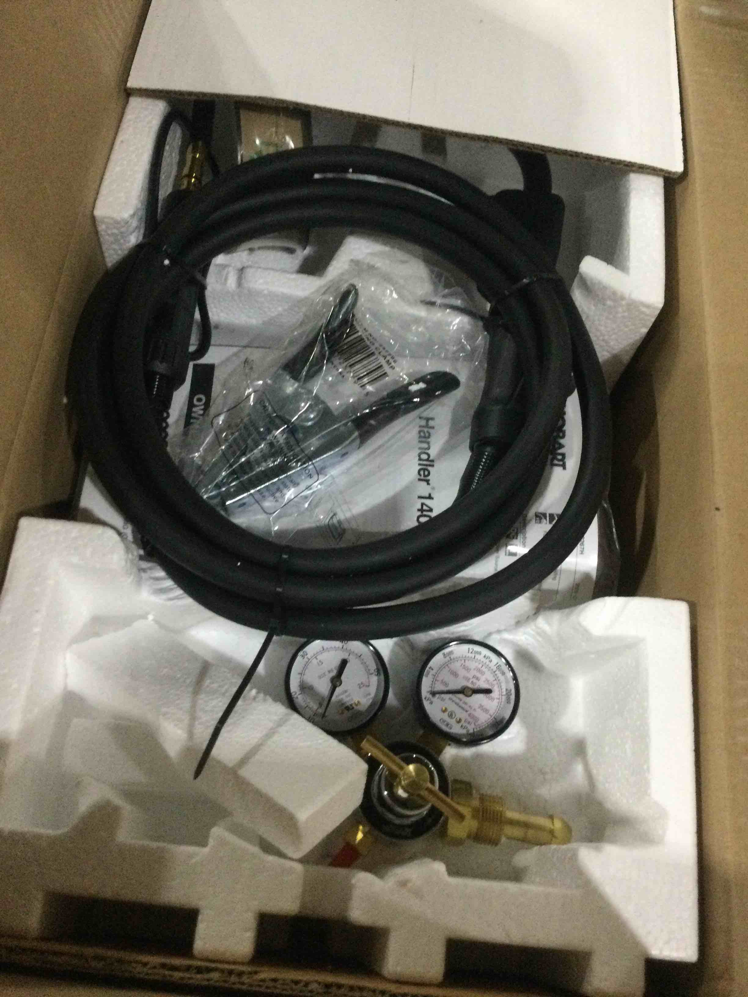 https://s3.amazonaws.com/lotting-images-prod/bidfta/RED4593445_1689702421831.jpeg
