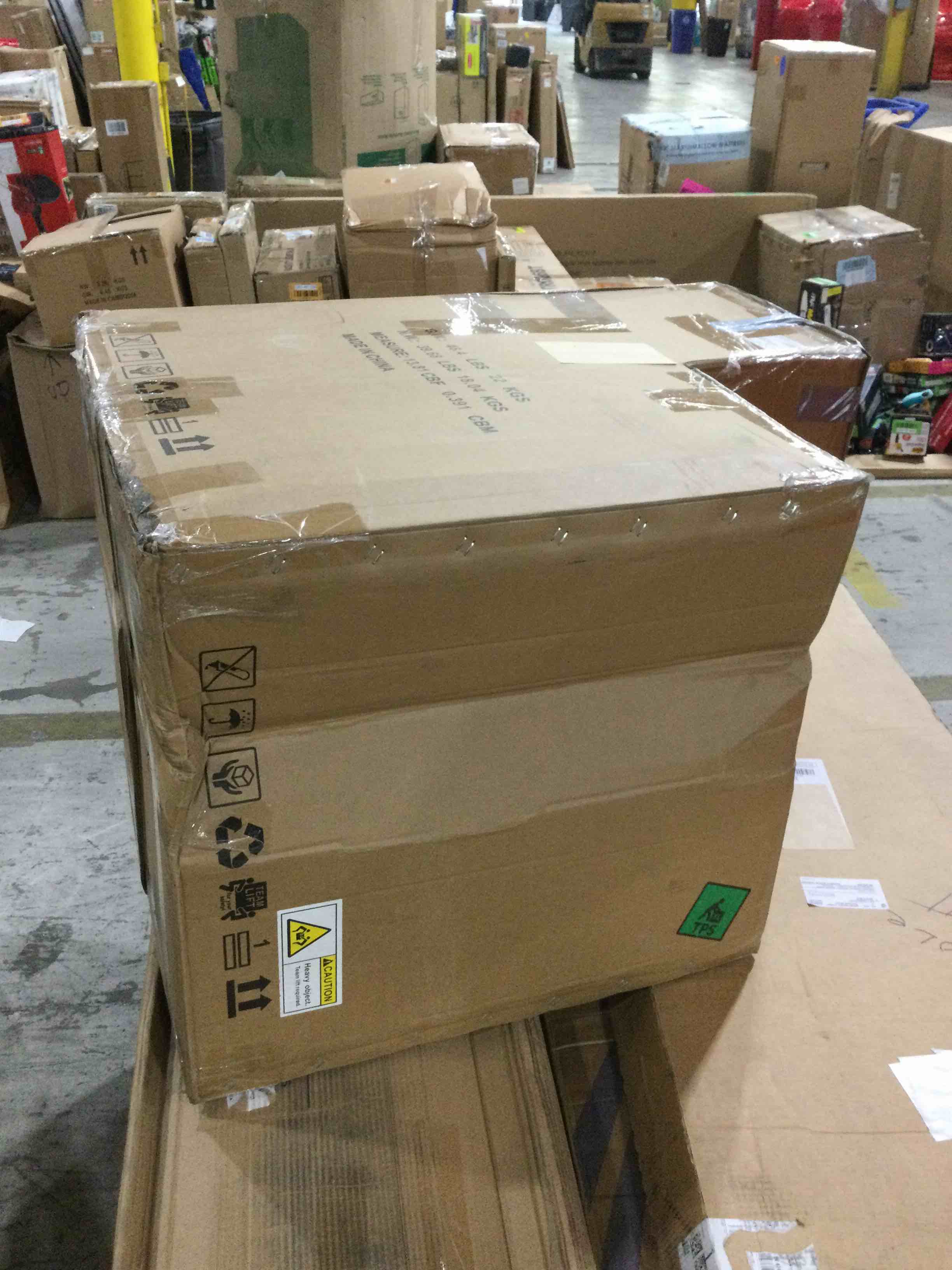 https://s3.amazonaws.com/lotting-images-prod/bidfta/RED4594160_1694011449531.jpeg
