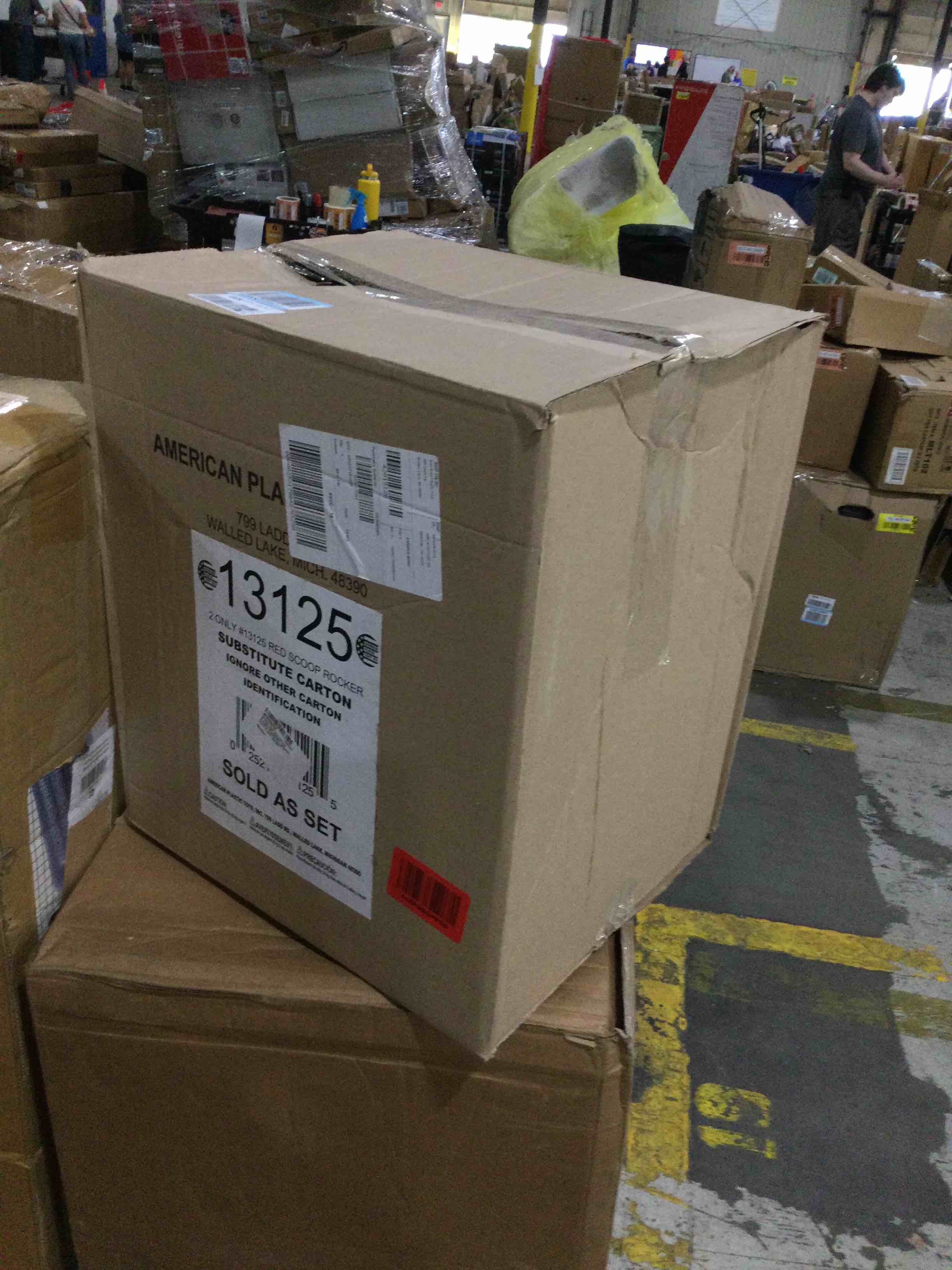 https://s3.amazonaws.com/lotting-images-prod/bidfta/RED4594366_1694198810723.jpeg