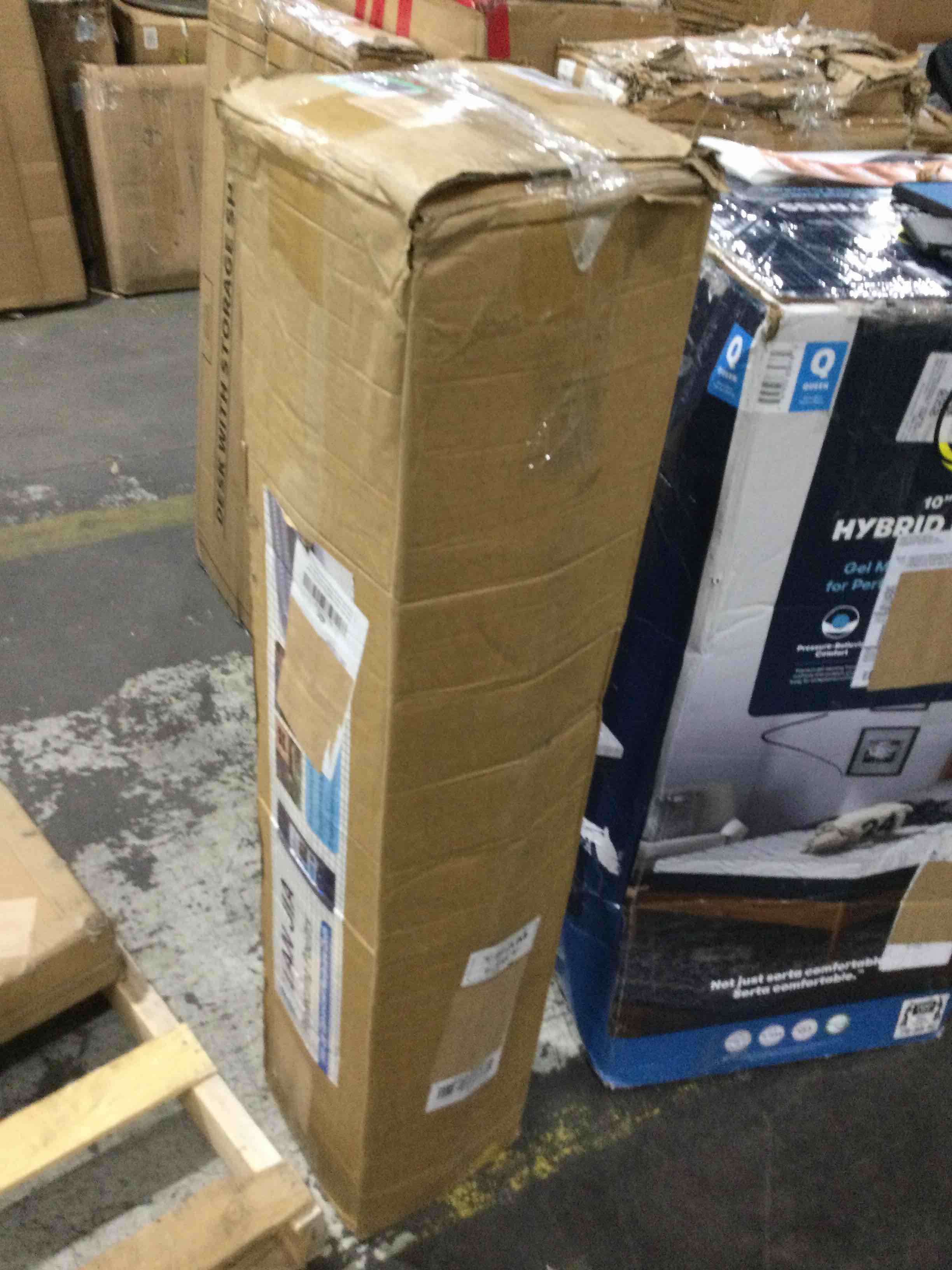 https://s3.amazonaws.com/lotting-images-prod/bidfta/RED4594375_1694197280177.jpeg