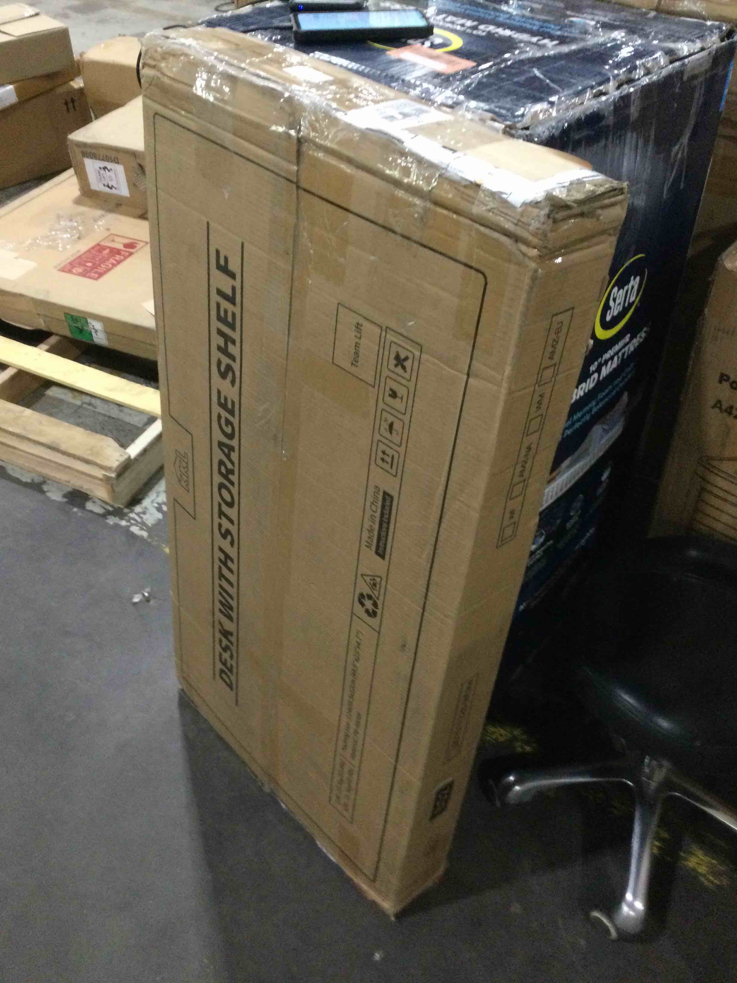 https://s3.amazonaws.com/lotting-images-prod/bidfta/RED4594377_1694196769403.jpeg