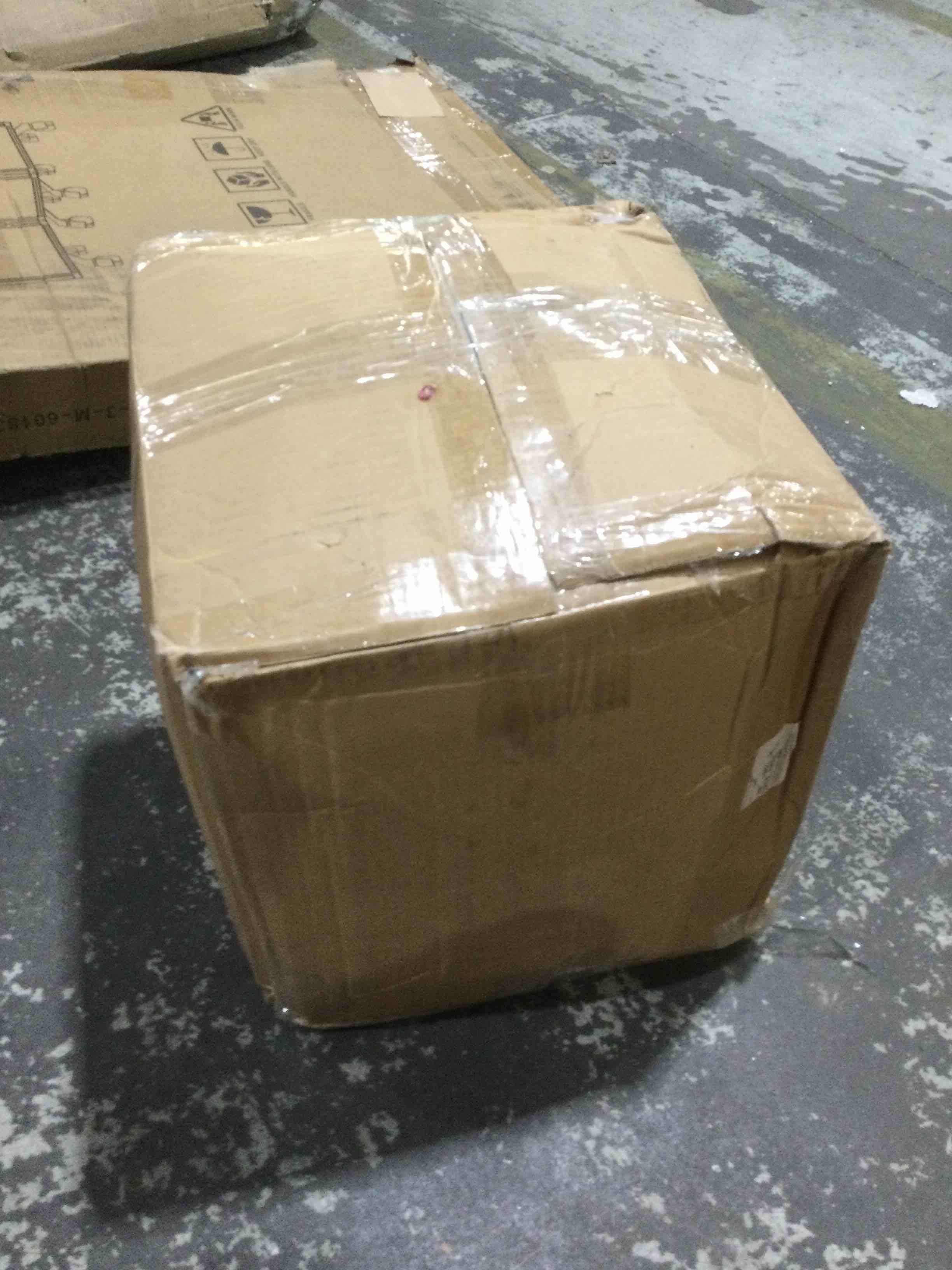 https://s3.amazonaws.com/lotting-images-prod/bidfta/RED4594427_1694201467447.jpeg