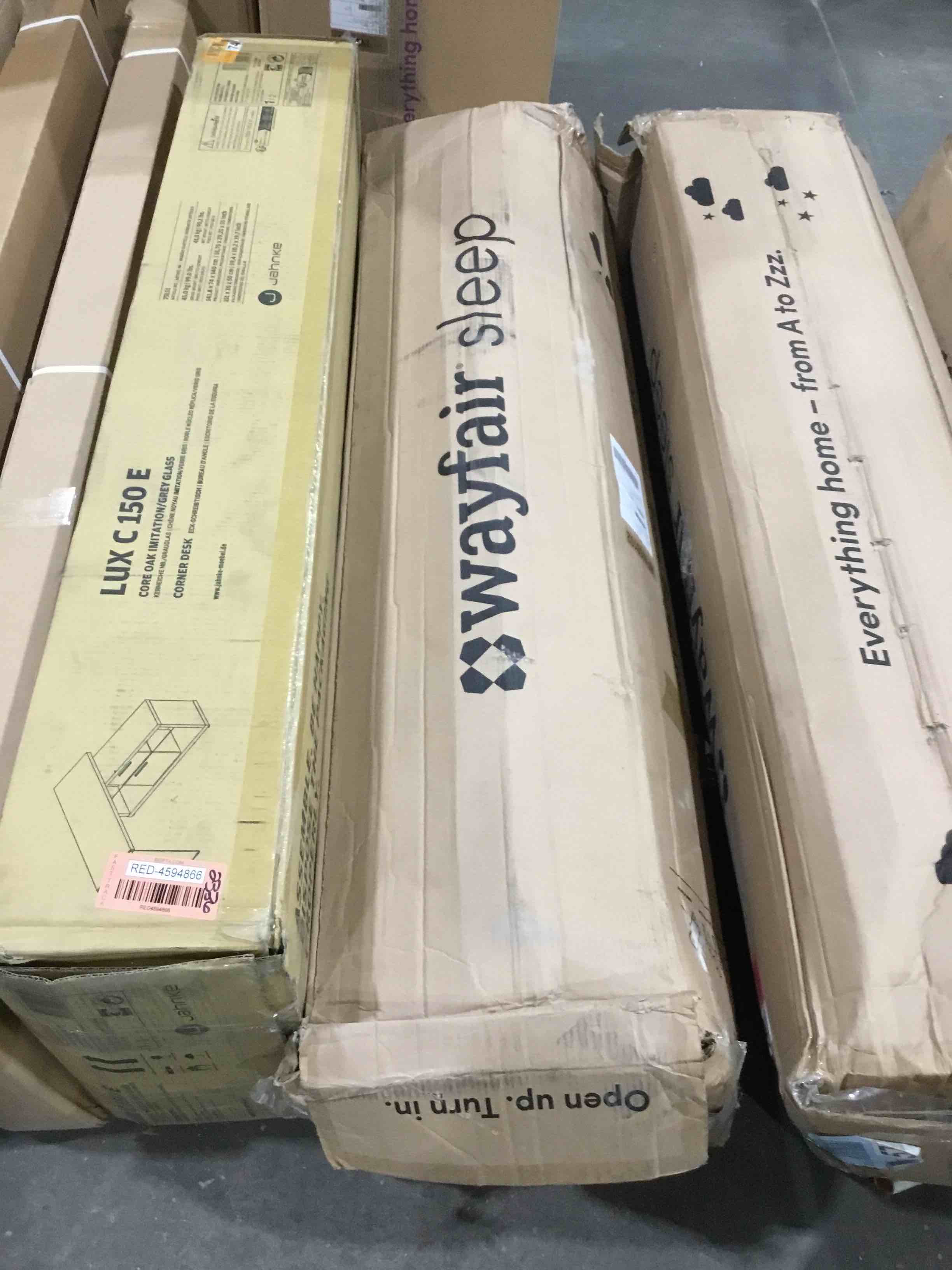 https://s3.amazonaws.com/lotting-images-prod/bidfta/RED4594865_1695673597967.jpeg