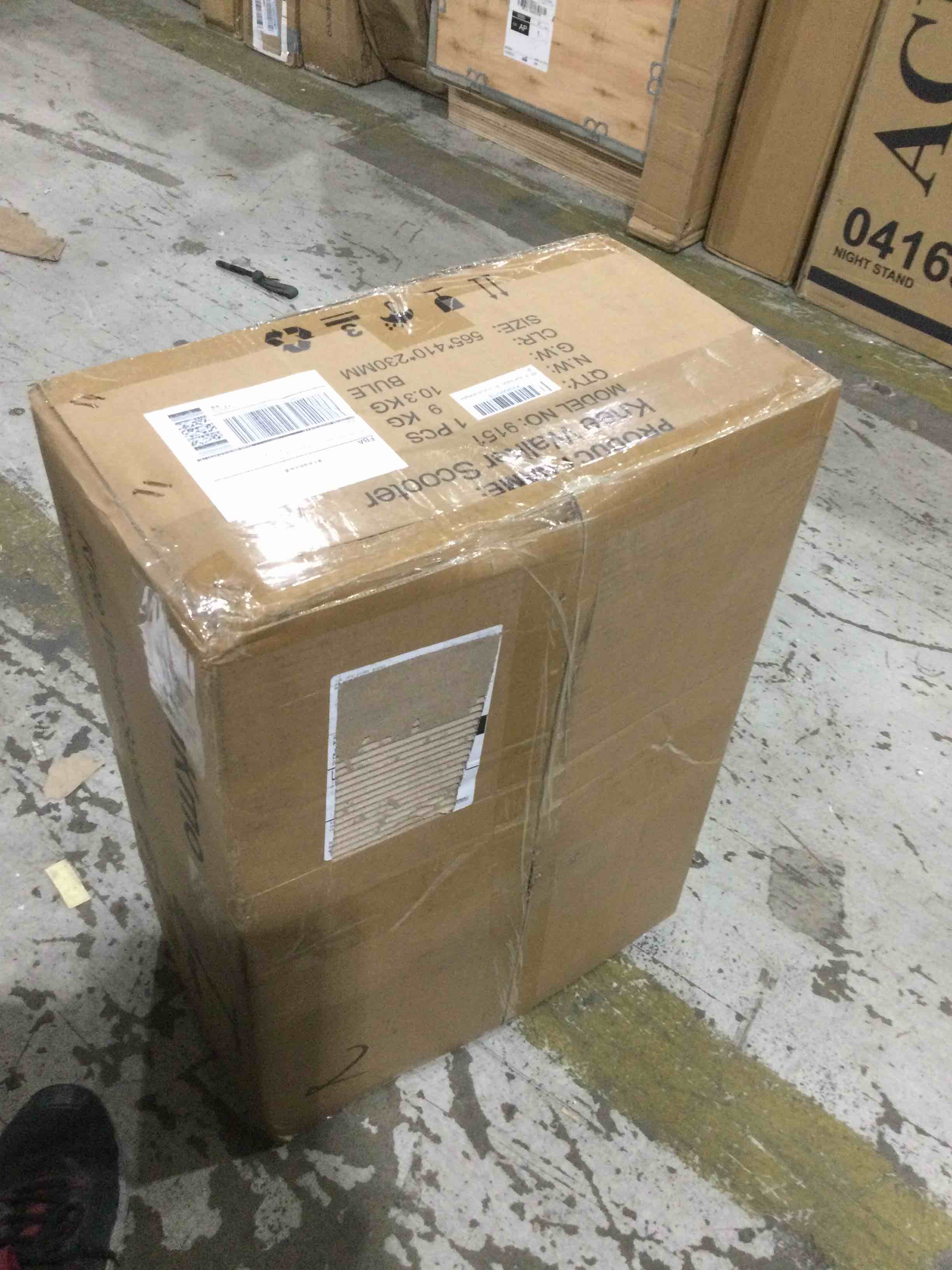 https://s3.amazonaws.com/lotting-images-prod/bidfta/RED4596186_1685723784313.jpeg