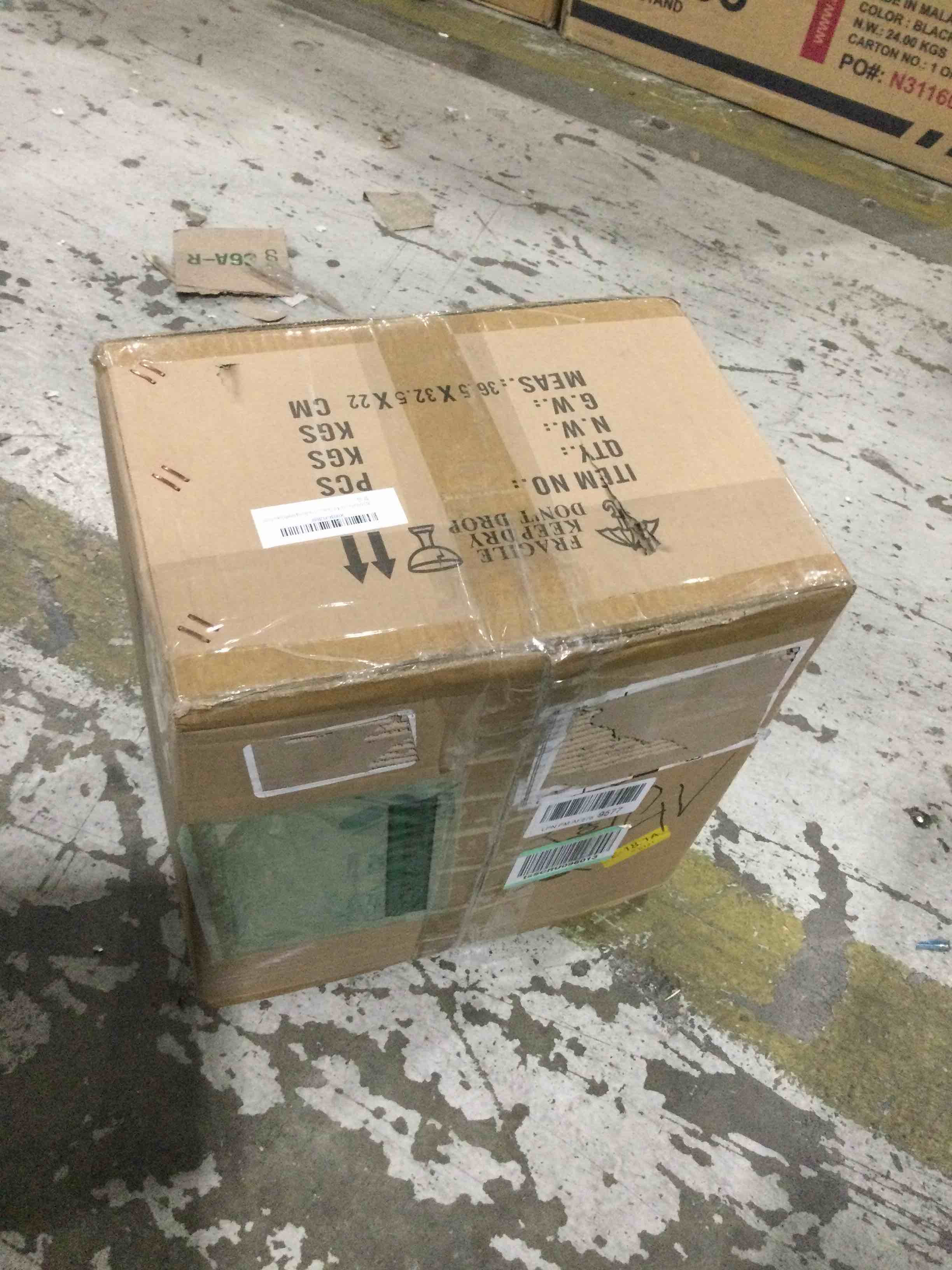 https://s3.amazonaws.com/lotting-images-prod/bidfta/RED4596187_1685723634245.jpeg