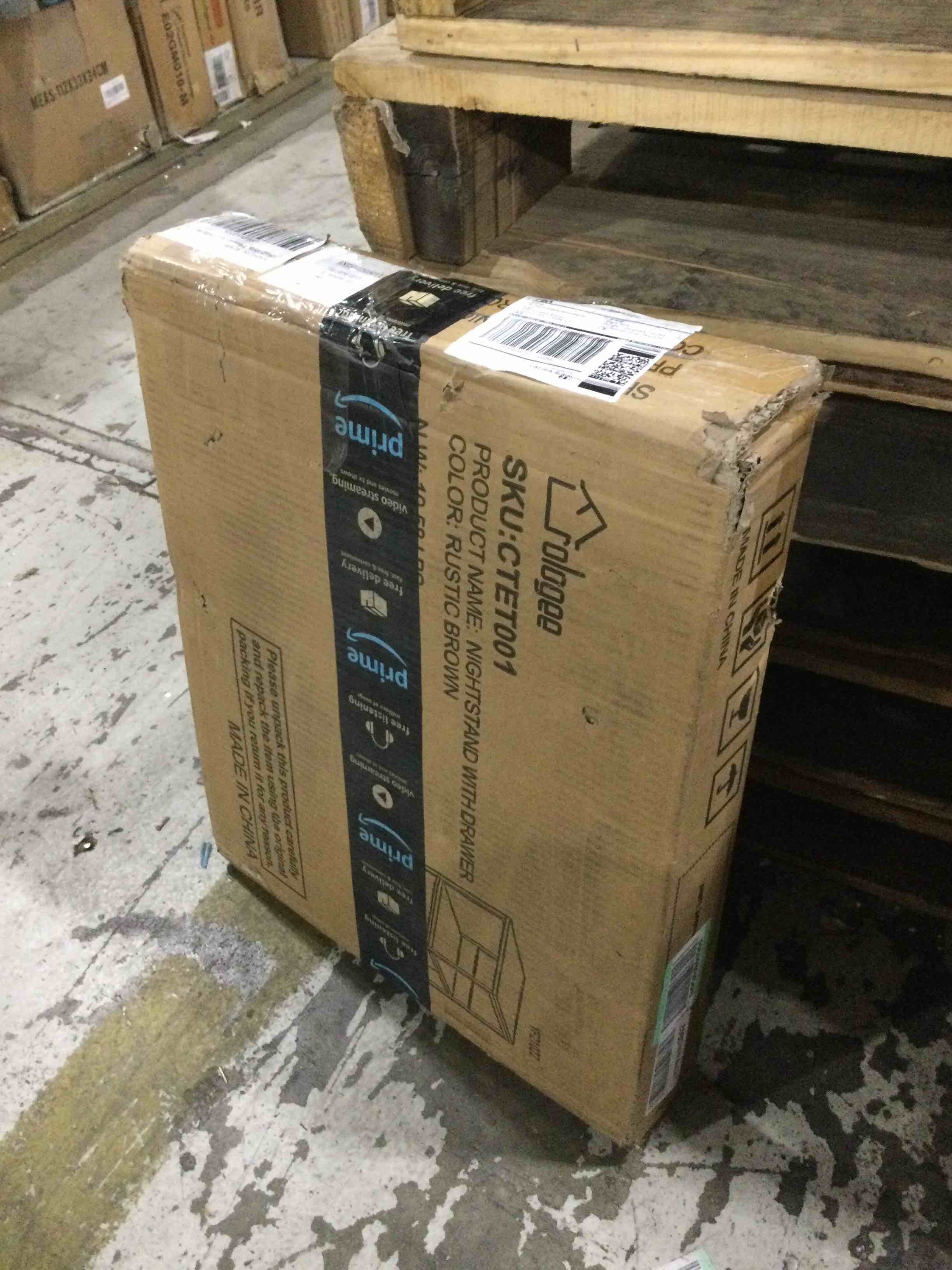 https://s3.amazonaws.com/lotting-images-prod/bidfta/RED4596188_1685723448147.jpeg