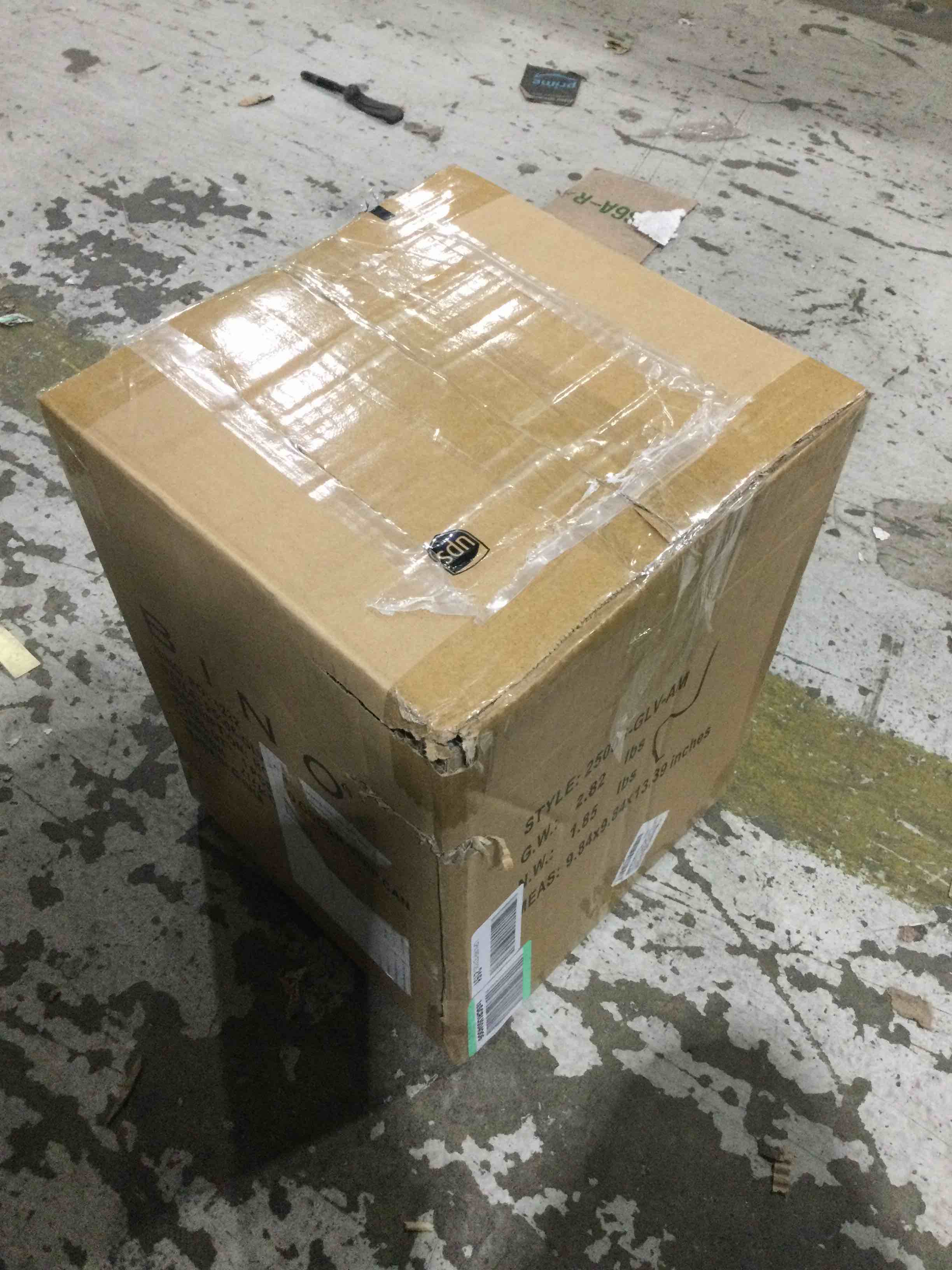 https://s3.amazonaws.com/lotting-images-prod/bidfta/RED4596197_1685721219325.jpeg