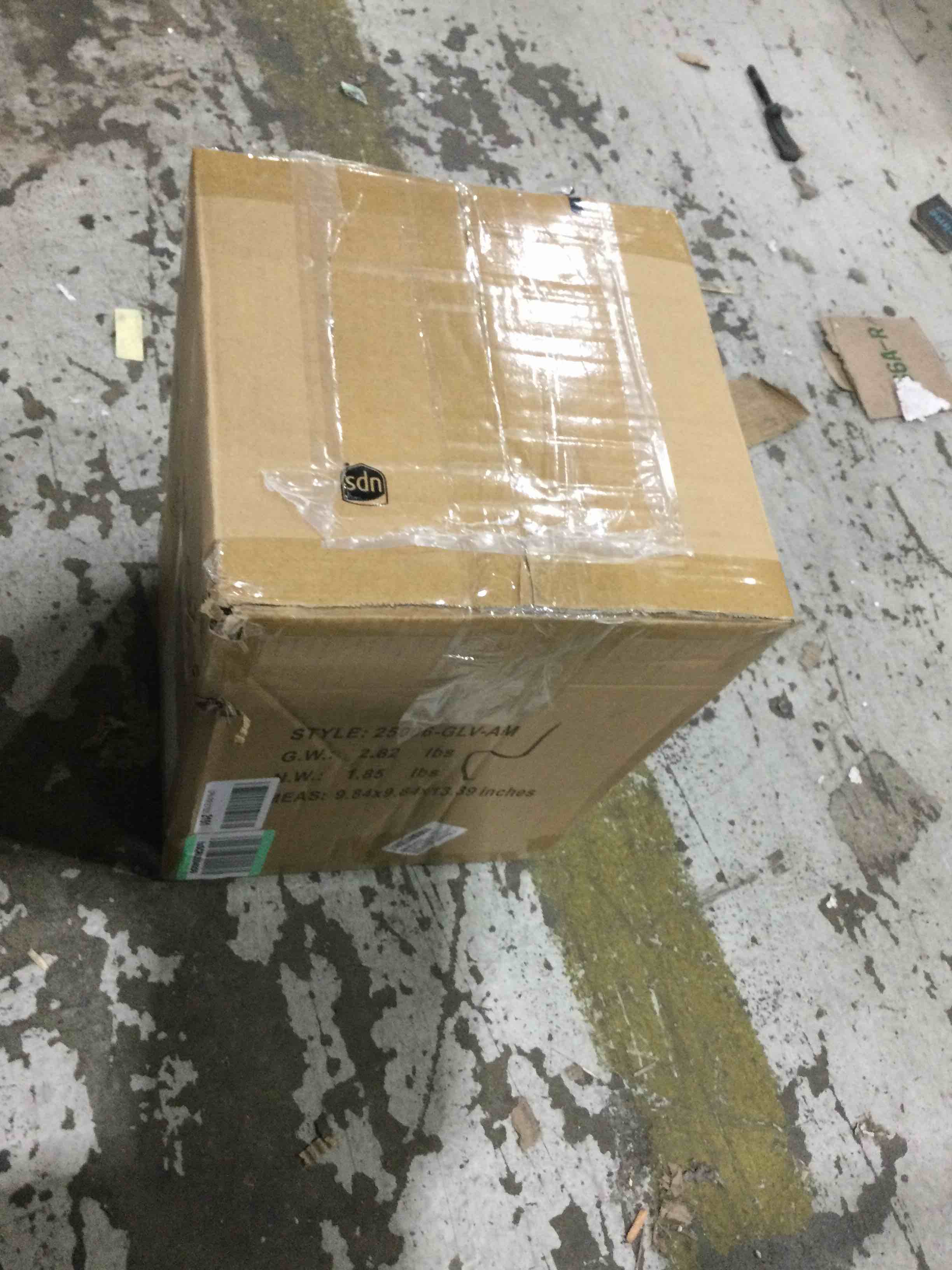 https://s3.amazonaws.com/lotting-images-prod/bidfta/RED4596197_1685721221870.jpeg