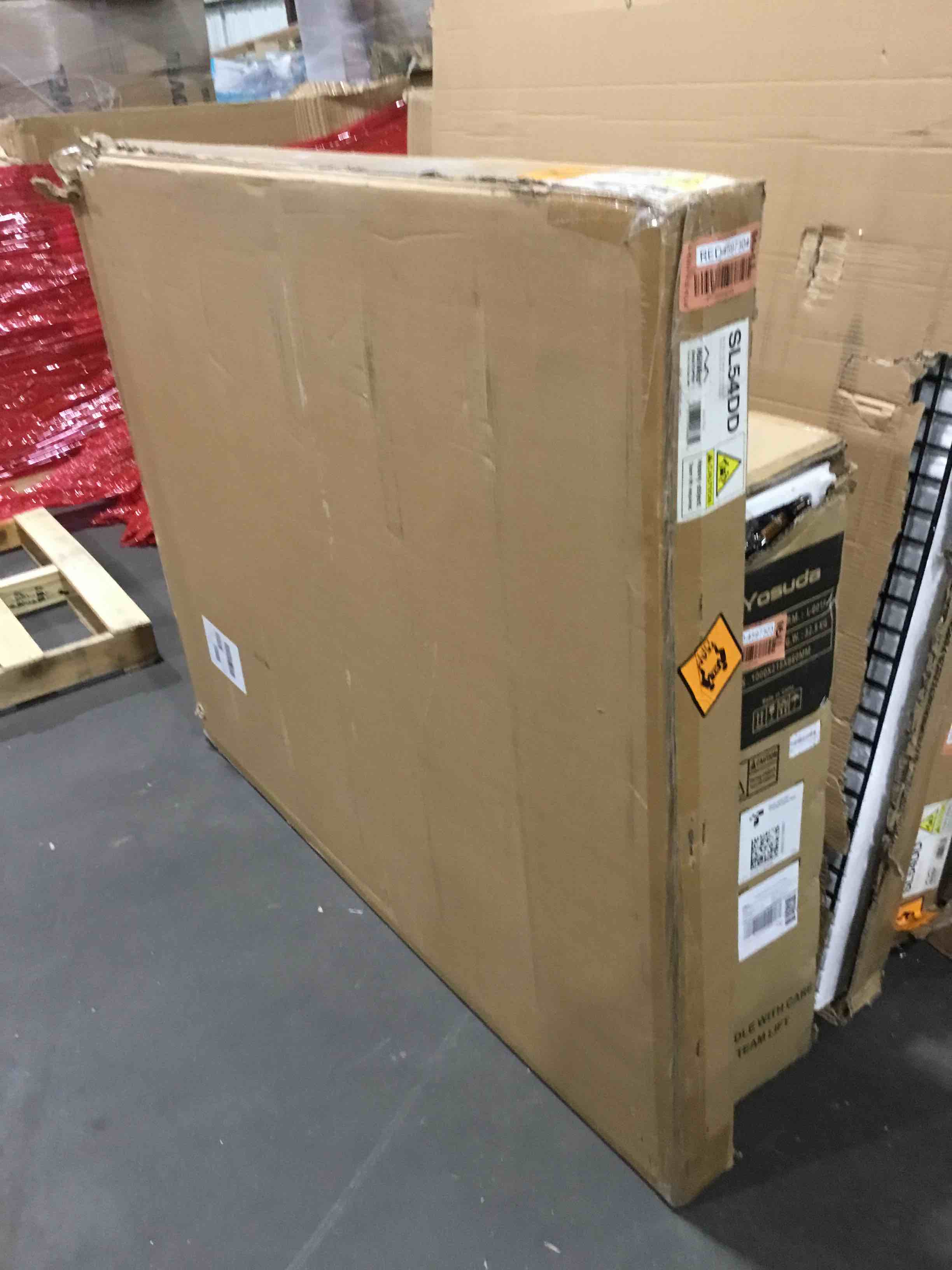 https://s3.amazonaws.com/lotting-images-prod/bidfta/RED4597304_1688054897044.jpeg