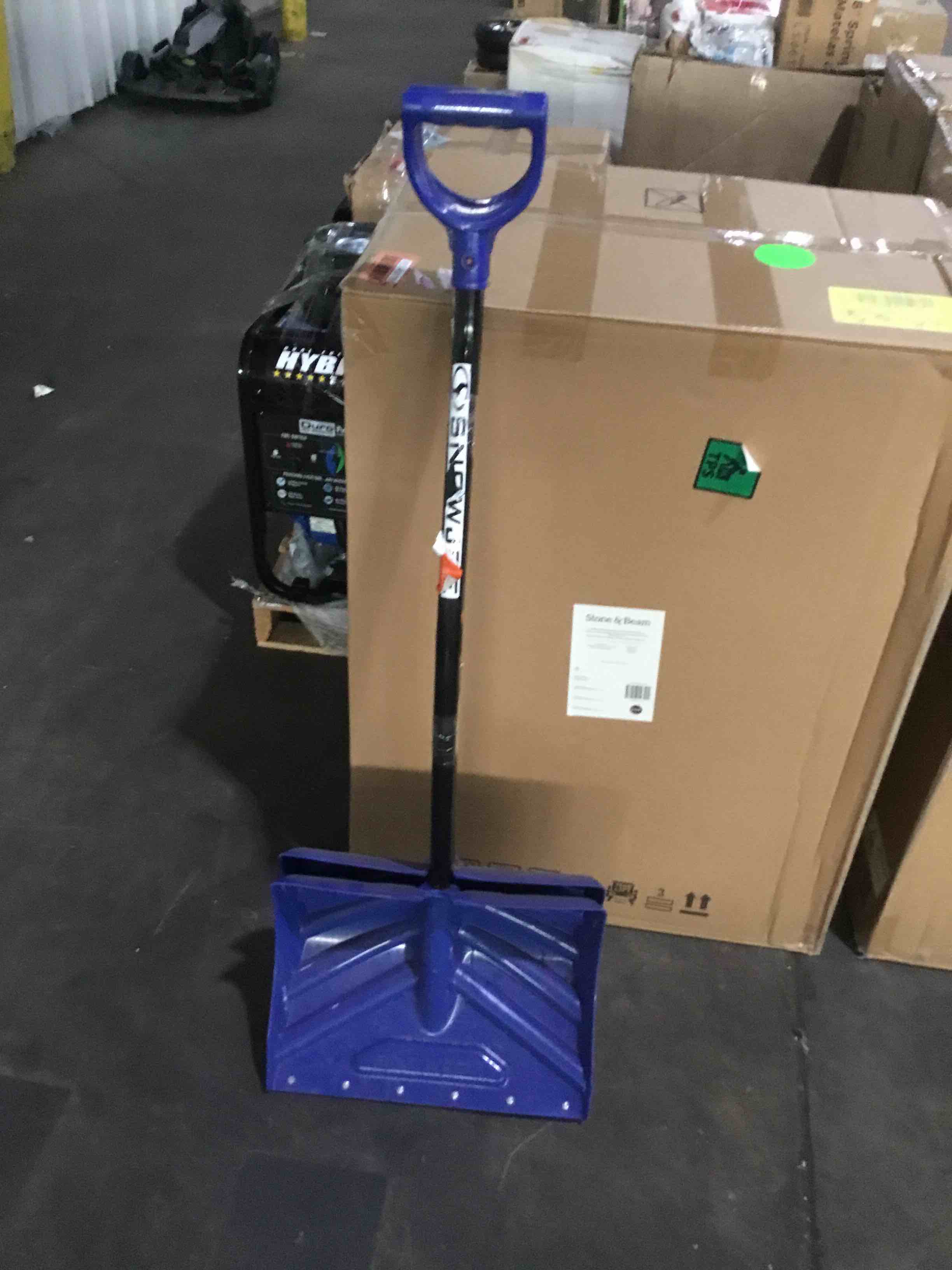 https://s3.amazonaws.com/lotting-images-prod/bidfta/RED4597801_1689626848467.jpeg