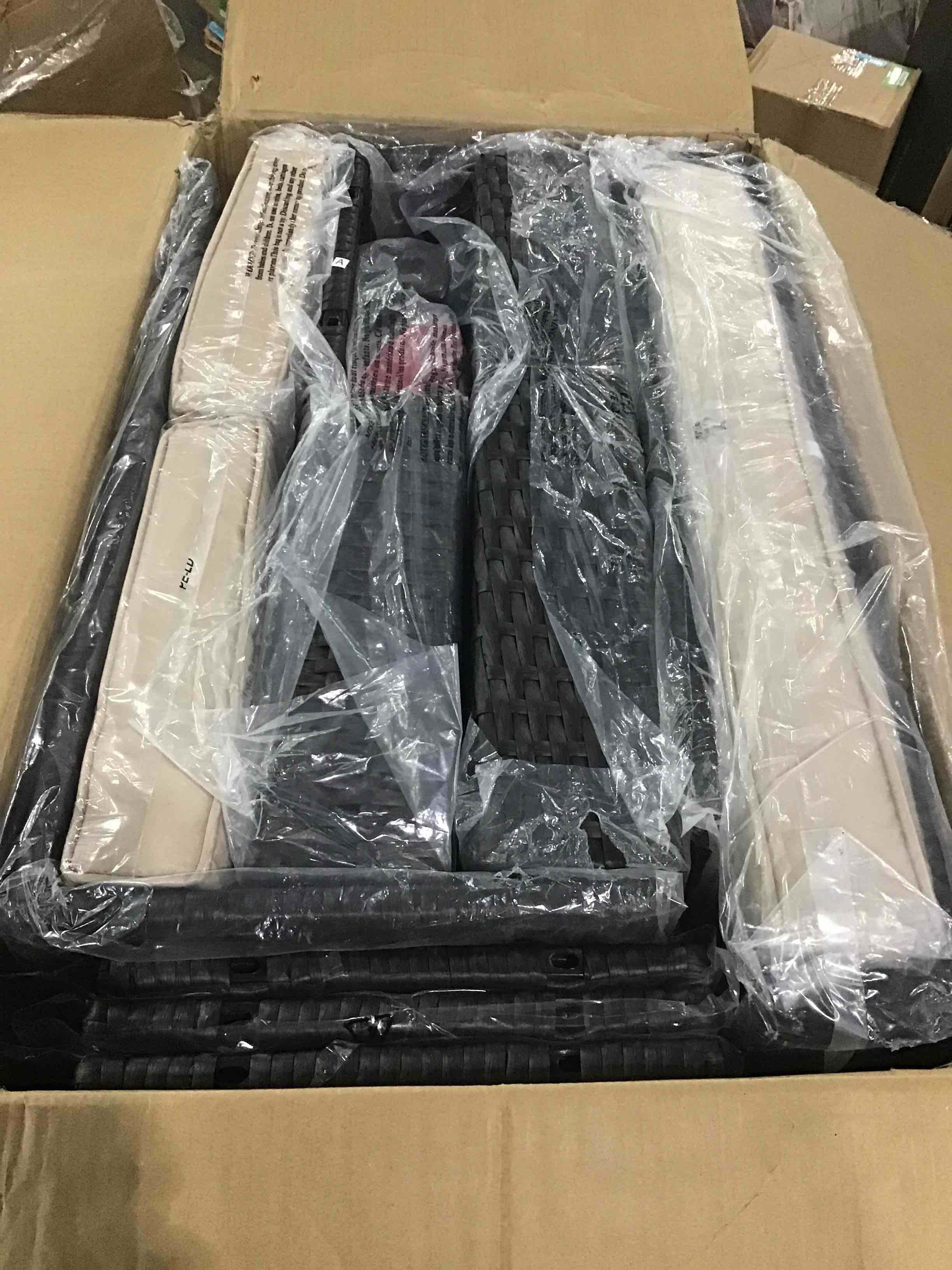 https://s3.amazonaws.com/lotting-images-prod/bidfta/RED4601249_1688050747623.jpeg