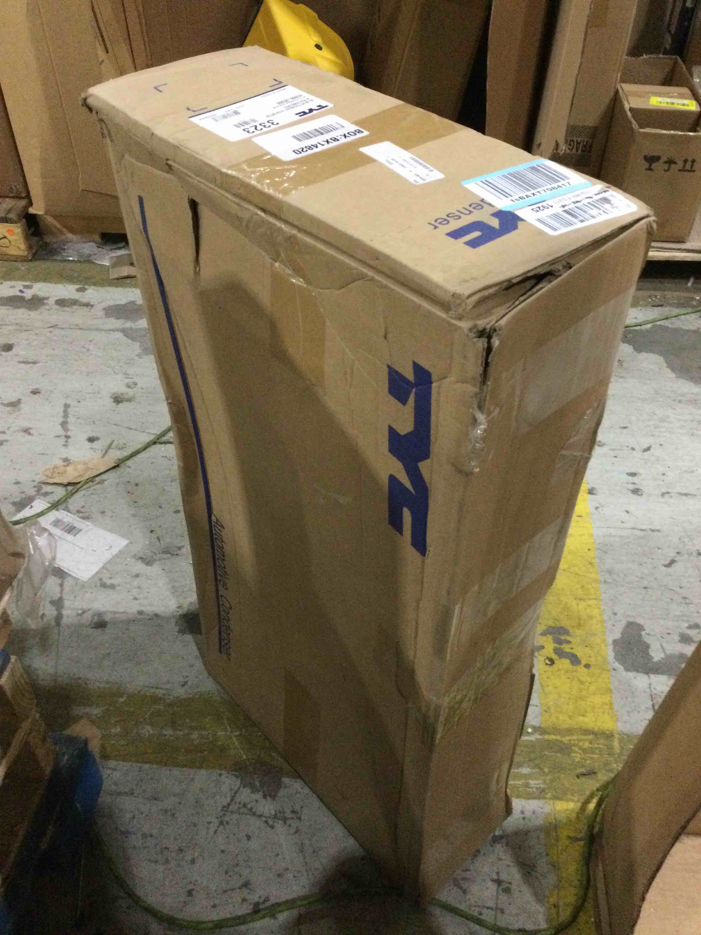 https://s3.amazonaws.com/lotting-images-prod/bidfta/RED4601338_1688748482553.jpeg