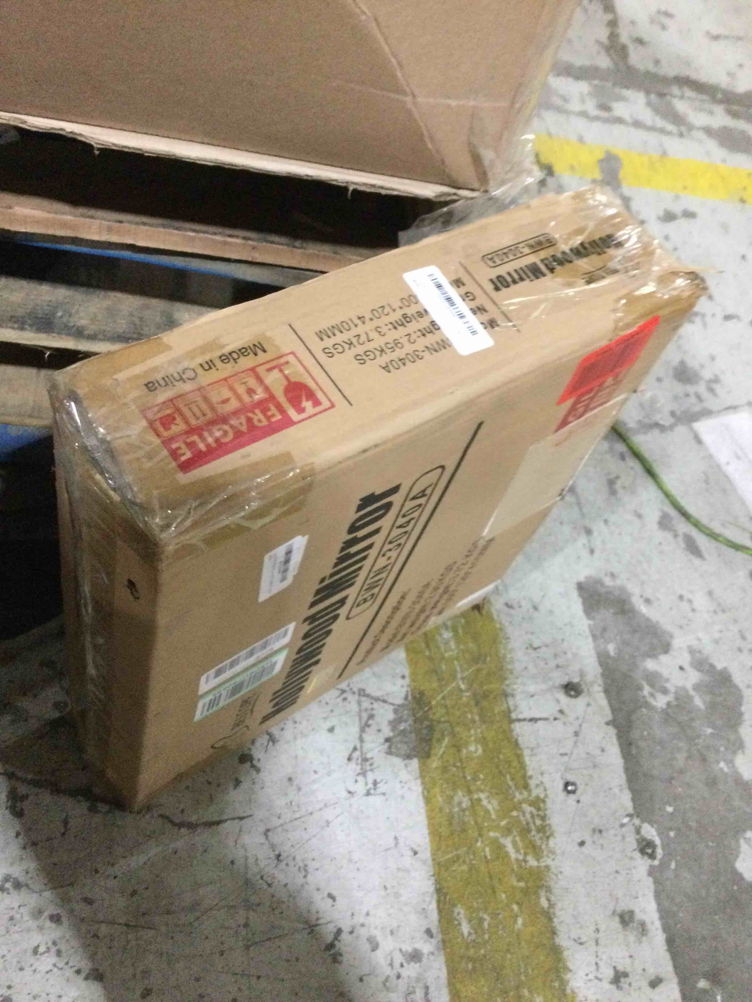 https://s3.amazonaws.com/lotting-images-prod/bidfta/RED4601356_1688758328043.jpeg