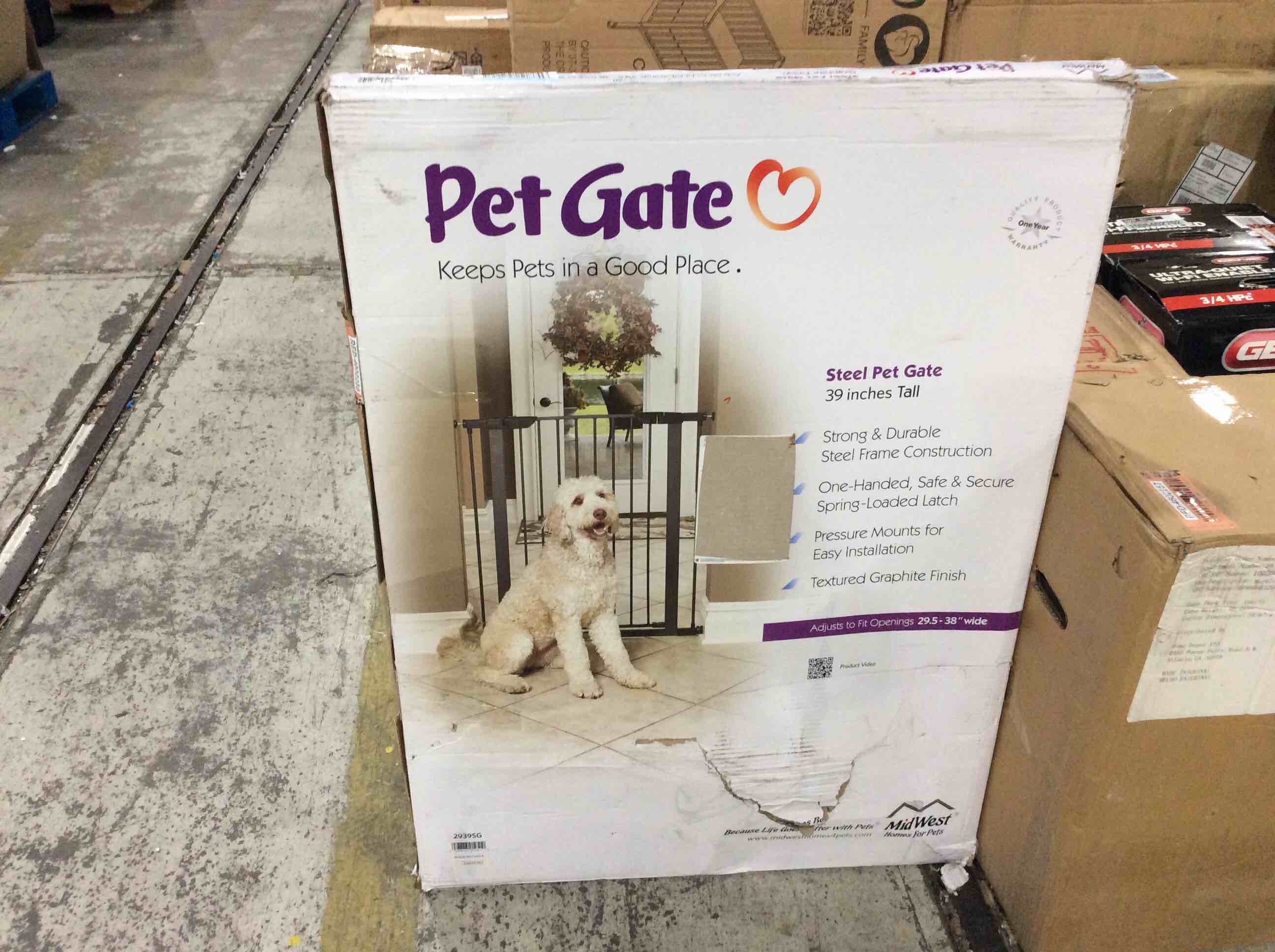 https://s3.amazonaws.com/lotting-images-prod/bidfta/RED4602260_1689957705758.jpeg