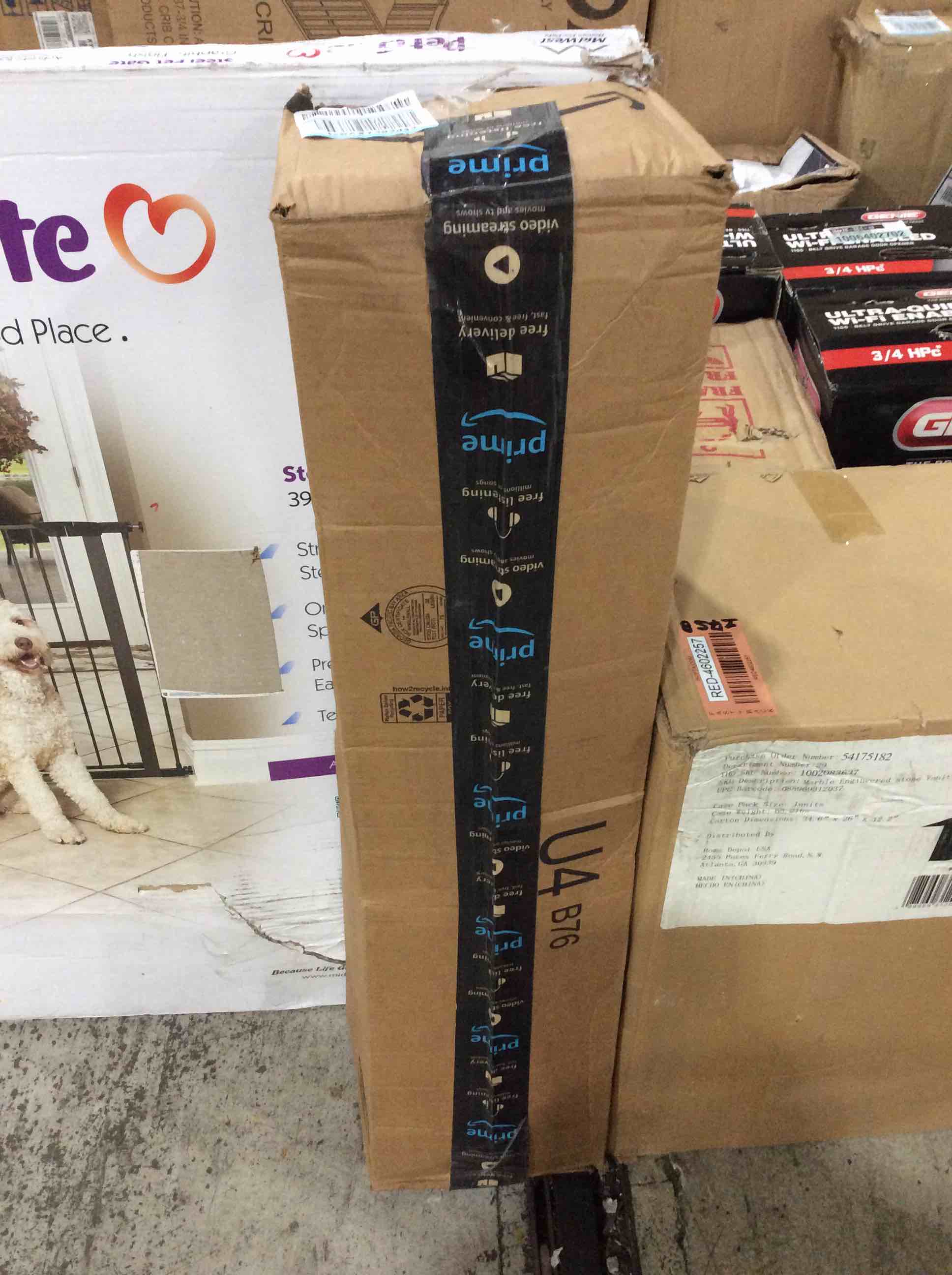 https://s3.amazonaws.com/lotting-images-prod/bidfta/RED4602261_1689957782254.jpeg