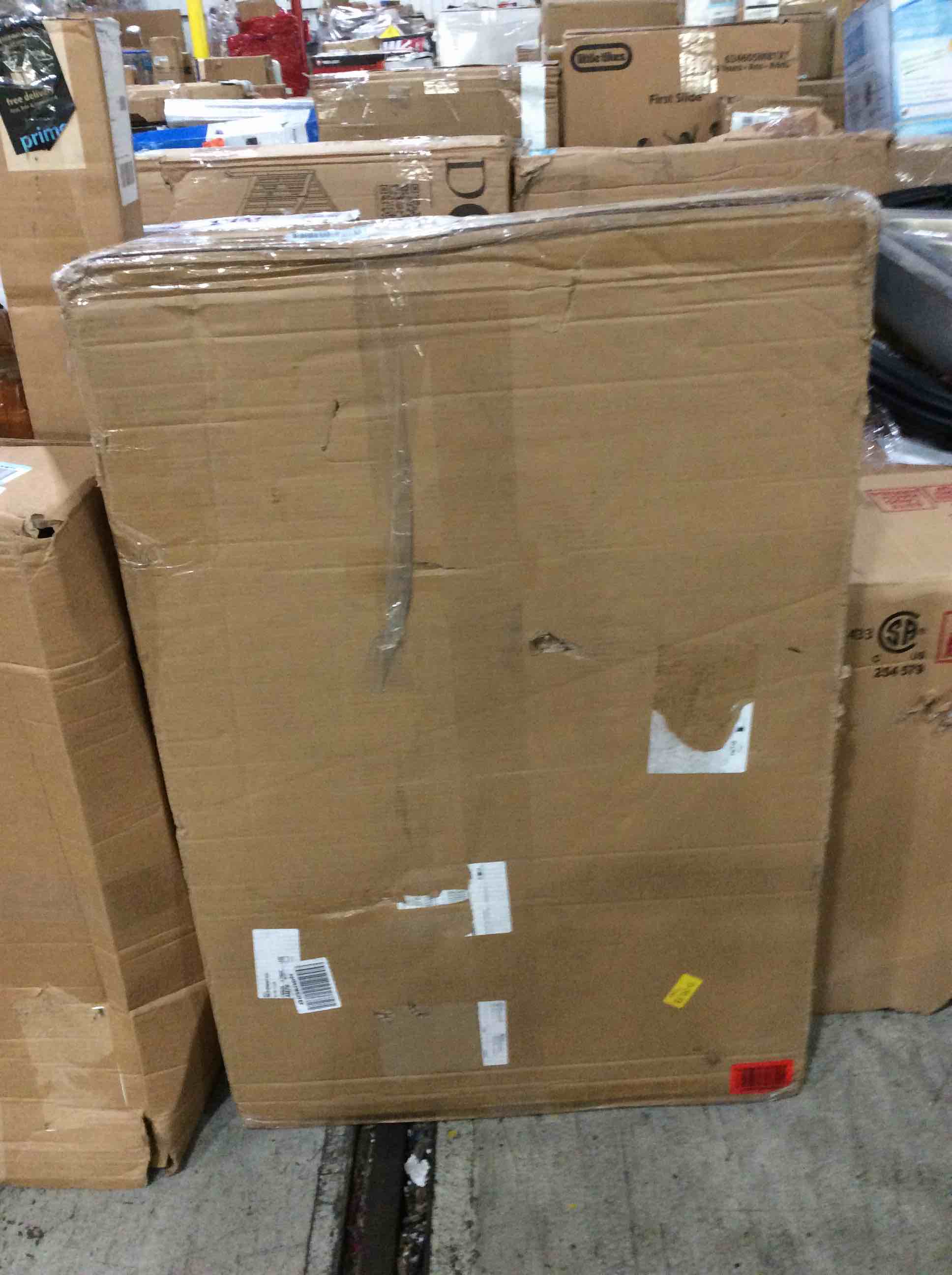 https://s3.amazonaws.com/lotting-images-prod/bidfta/RED4602265_1689958442059.jpeg