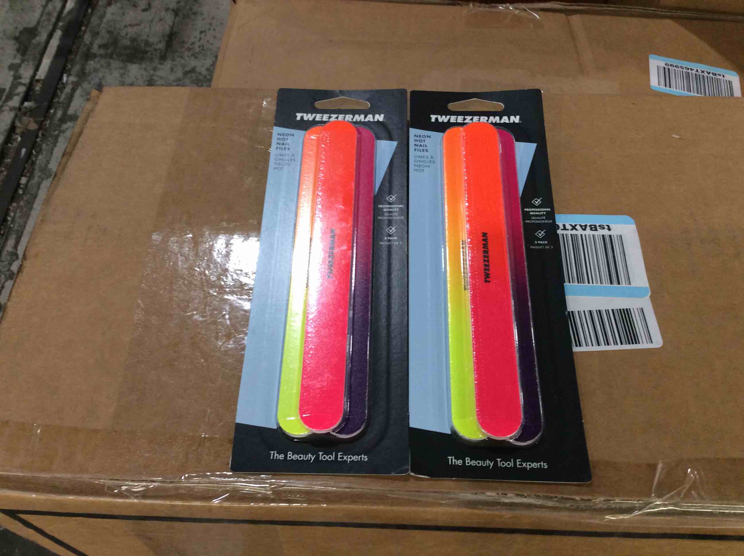 https://s3.amazonaws.com/lotting-images-prod/bidfta/RED4602275_1689971922348.jpeg