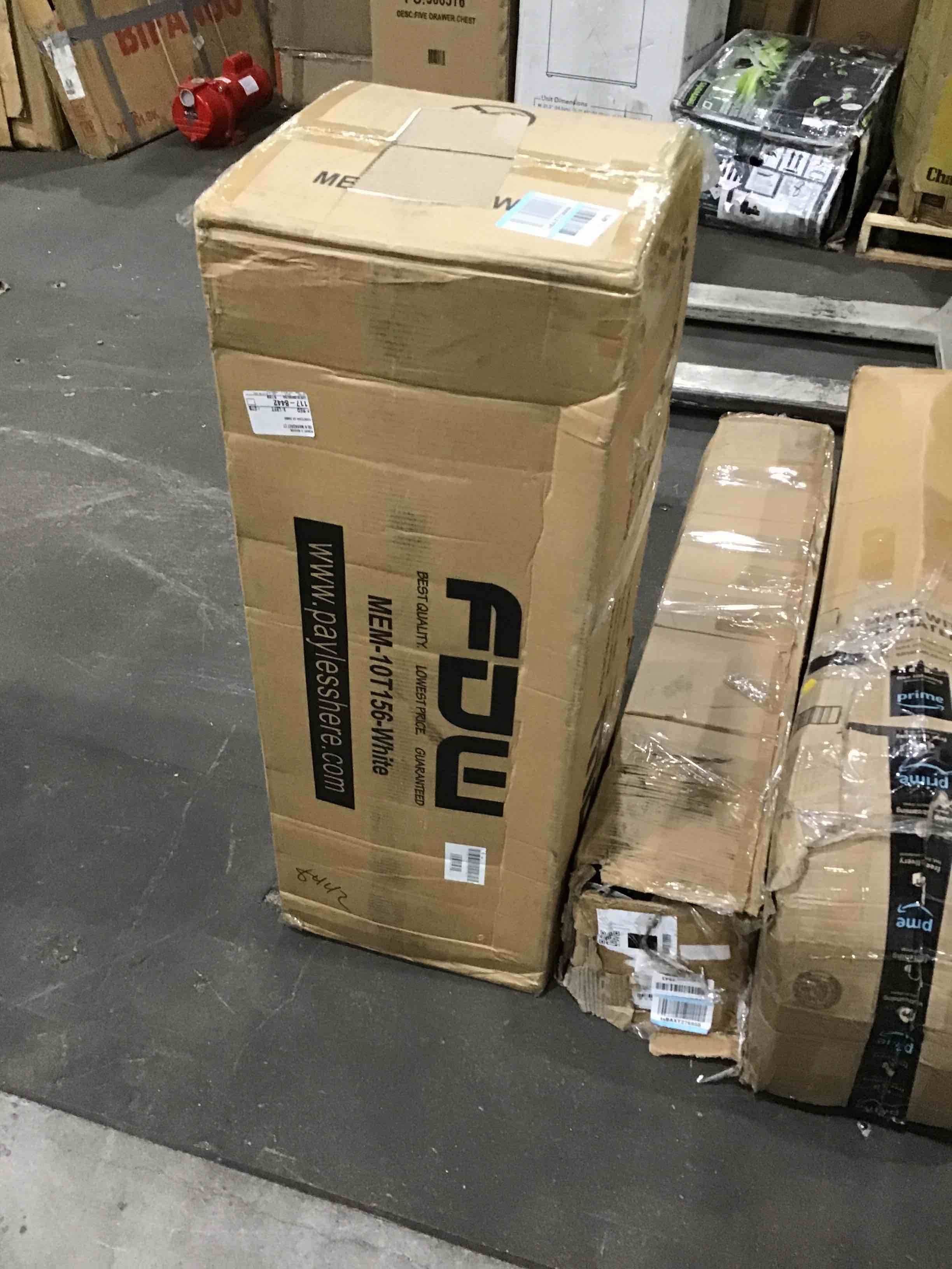 https://s3.amazonaws.com/lotting-images-prod/bidfta/RED4602560_1693499526627.jpeg