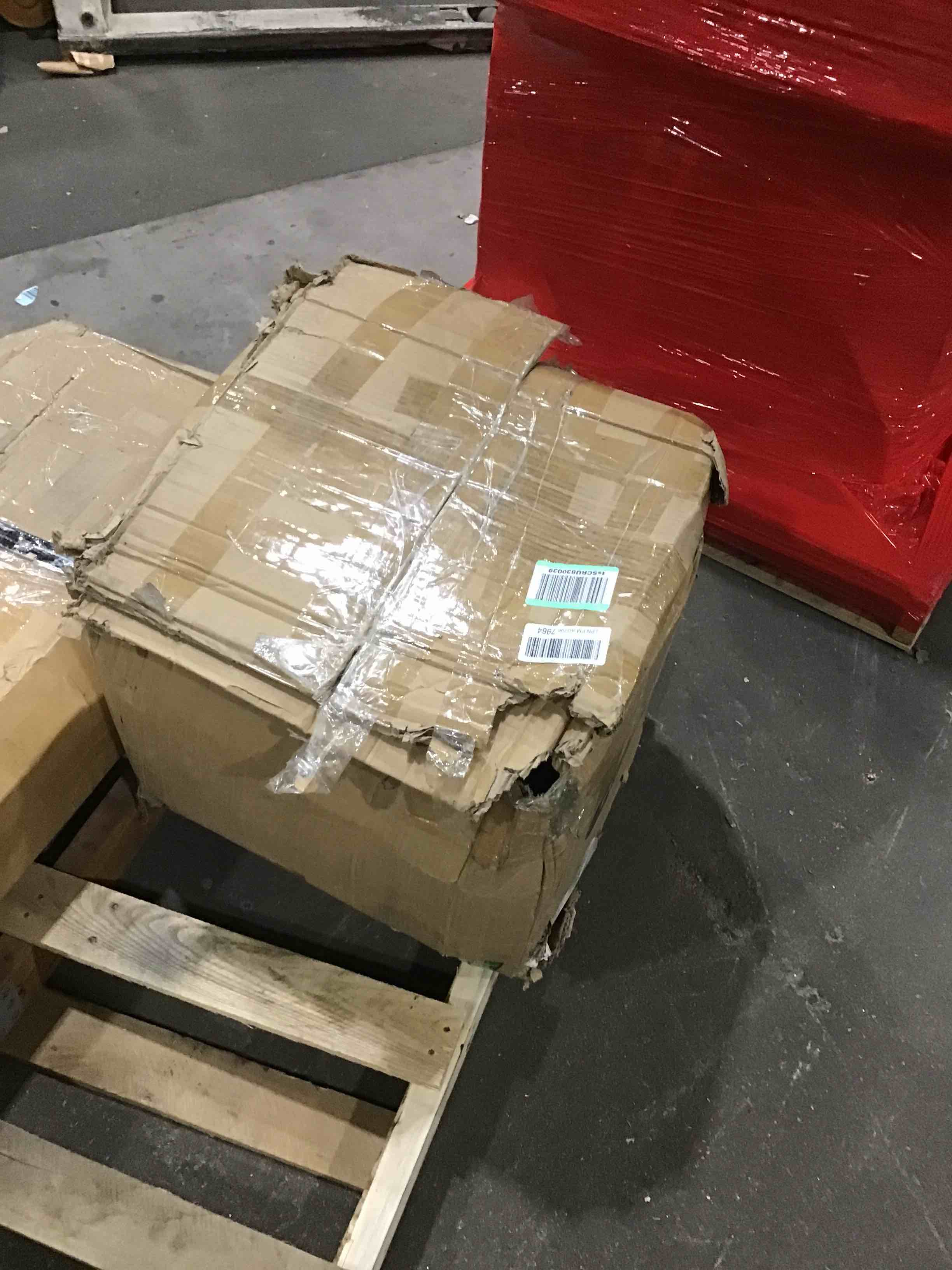 https://s3.amazonaws.com/lotting-images-prod/bidfta/RED4602564_1693495211154.jpeg