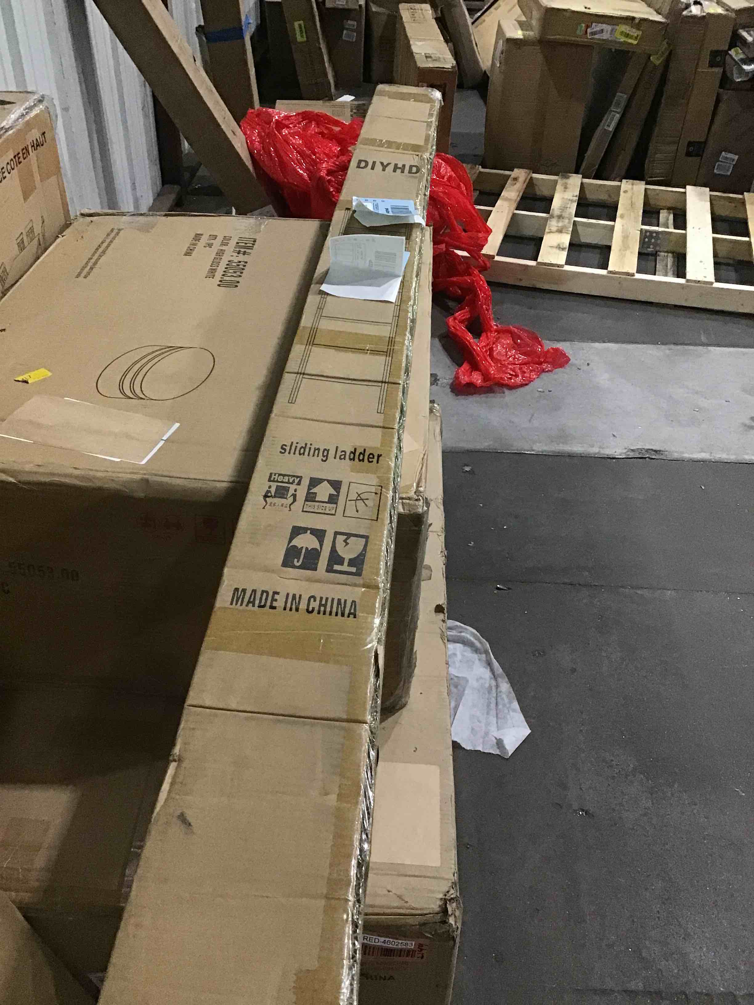 https://s3.amazonaws.com/lotting-images-prod/bidfta/RED4602571_1693493565569.jpeg