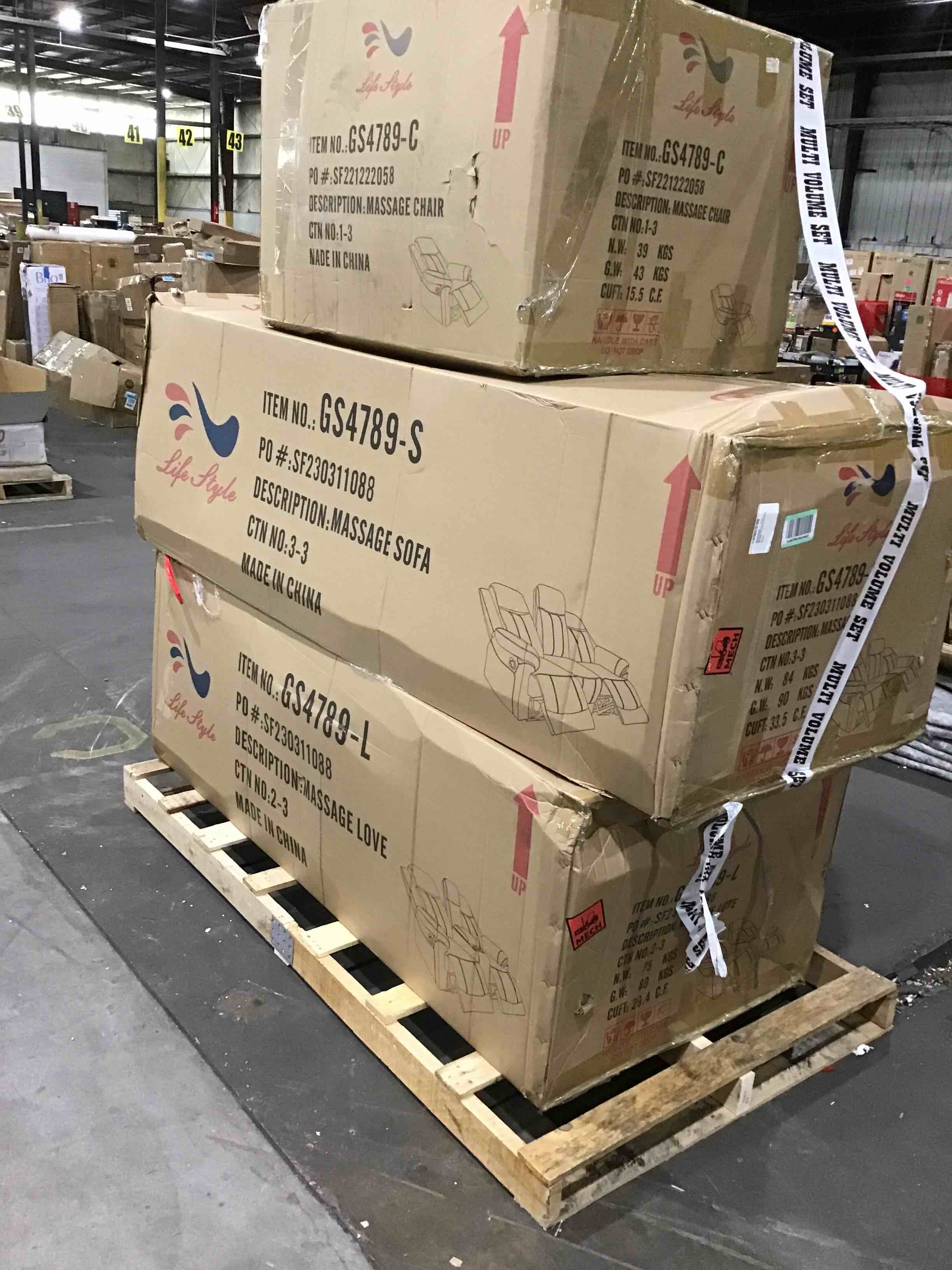 https://s3.amazonaws.com/lotting-images-prod/bidfta/RED4602580_1693497591808.jpeg
