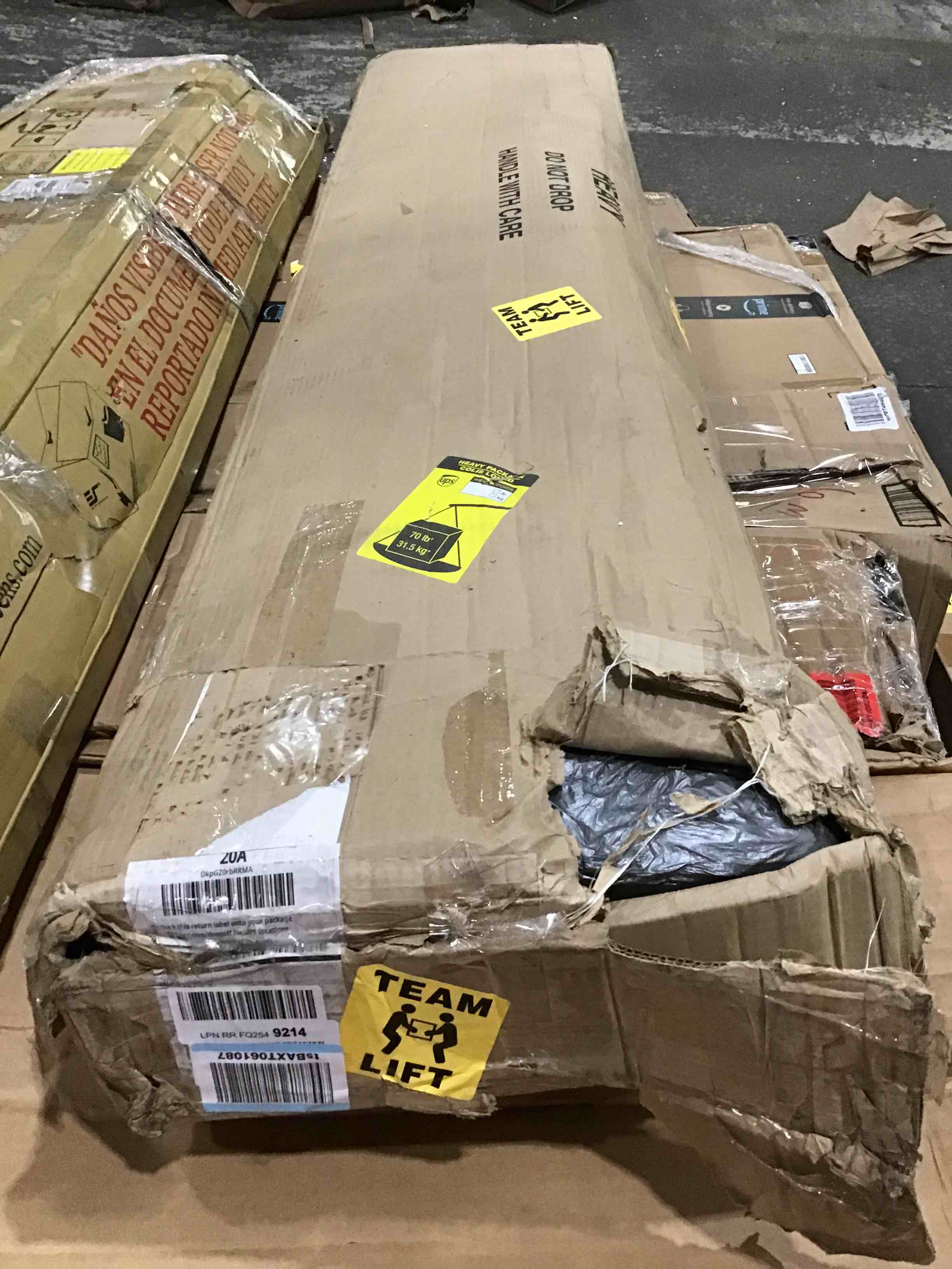 https://s3.amazonaws.com/lotting-images-prod/bidfta/RED4602805_1694015645124.jpeg