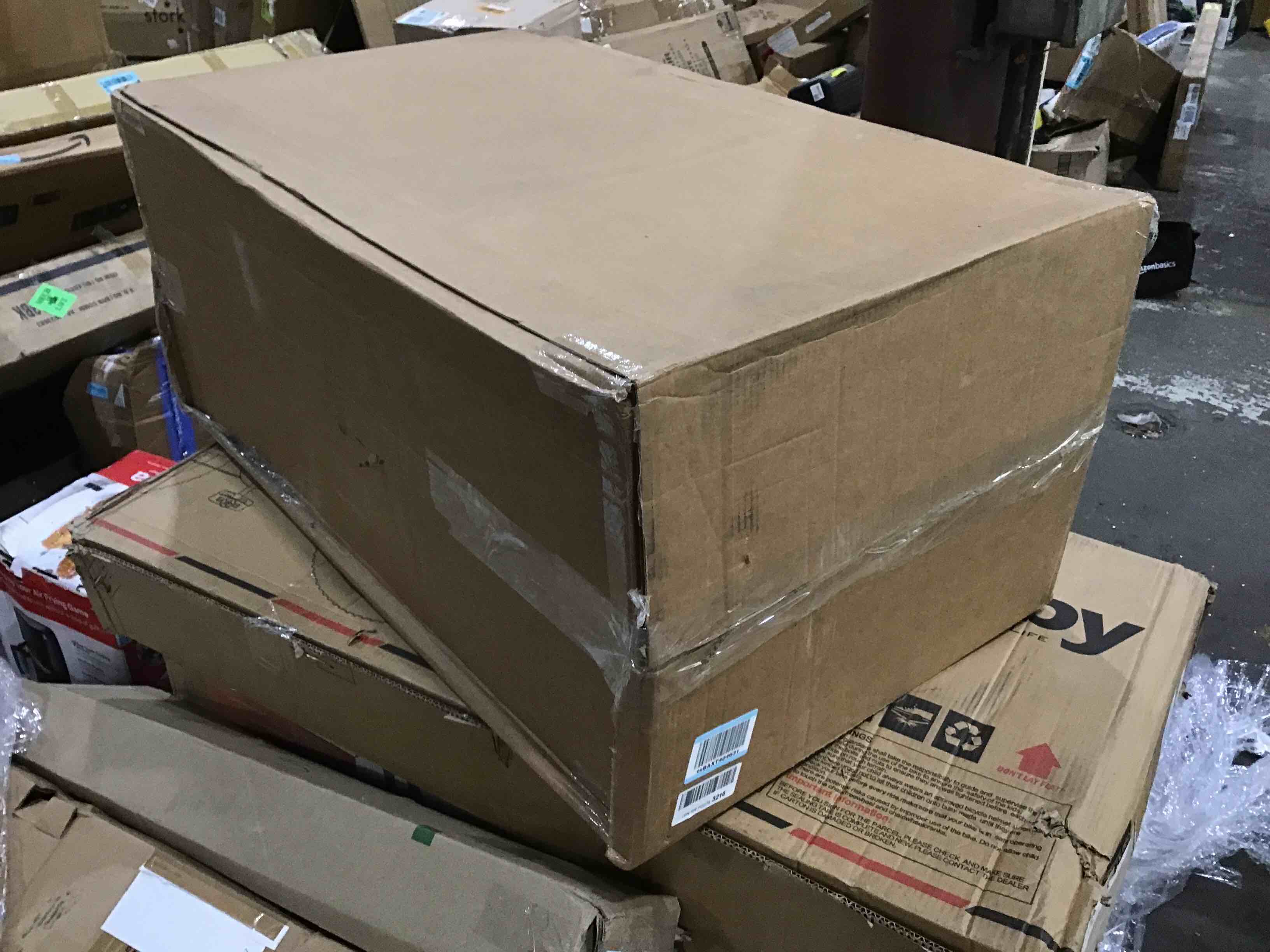https://s3.amazonaws.com/lotting-images-prod/bidfta/RED4602828_1694025802050.jpeg