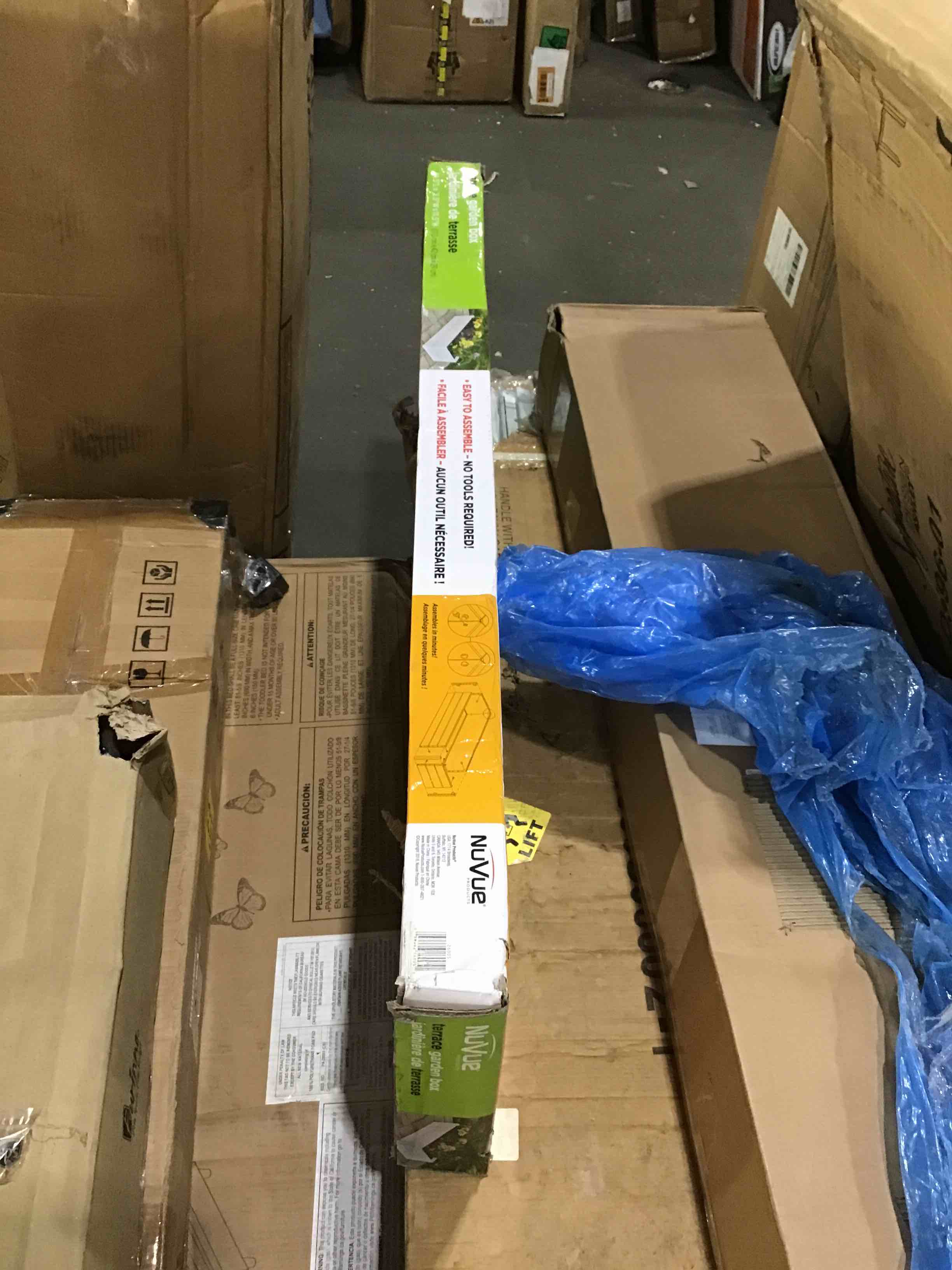 https://s3.amazonaws.com/lotting-images-prod/bidfta/RED4602843_1694029783258.jpeg