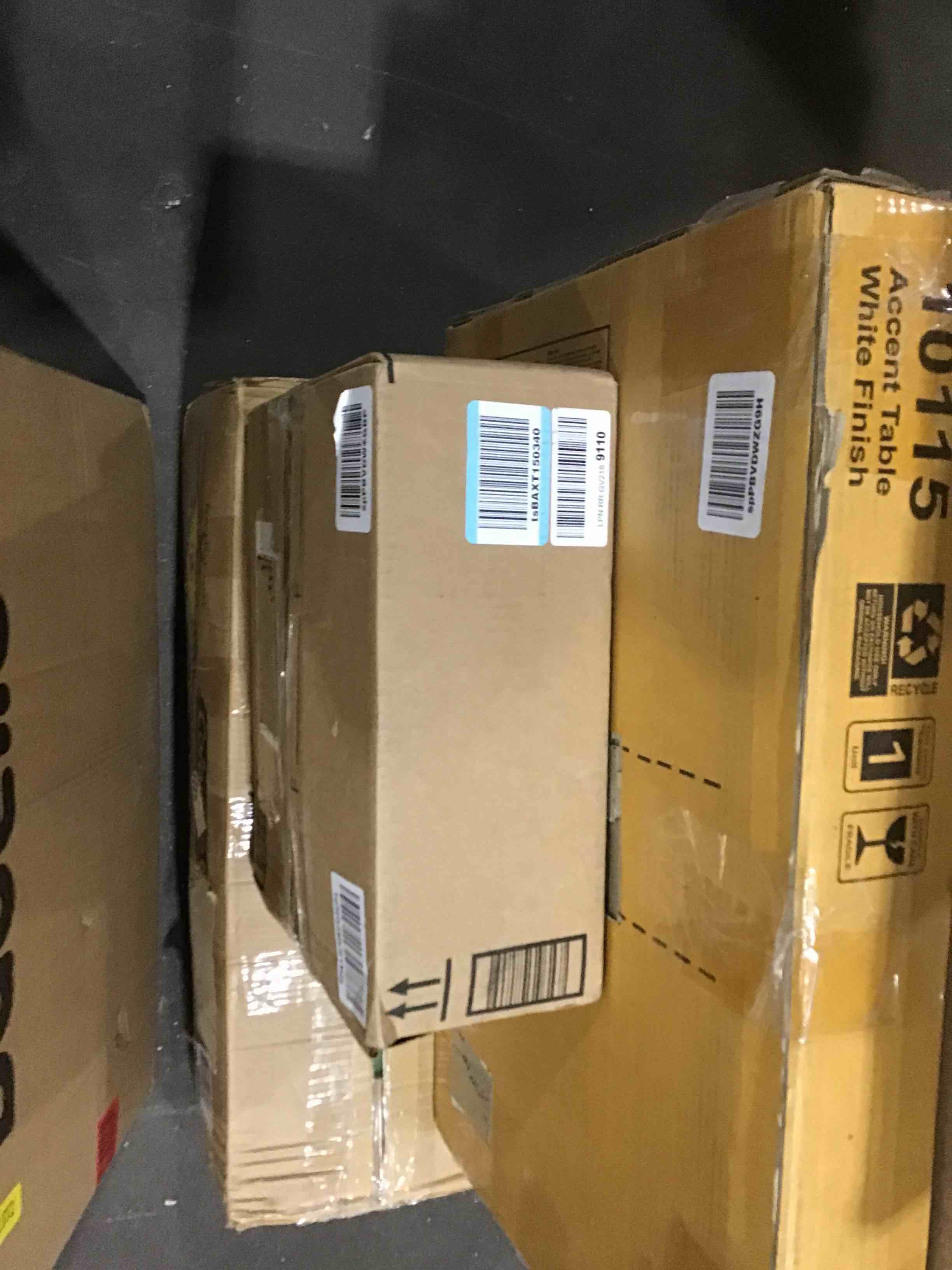 https://s3.amazonaws.com/lotting-images-prod/bidfta/RED4603217_1694530065054.jpeg
