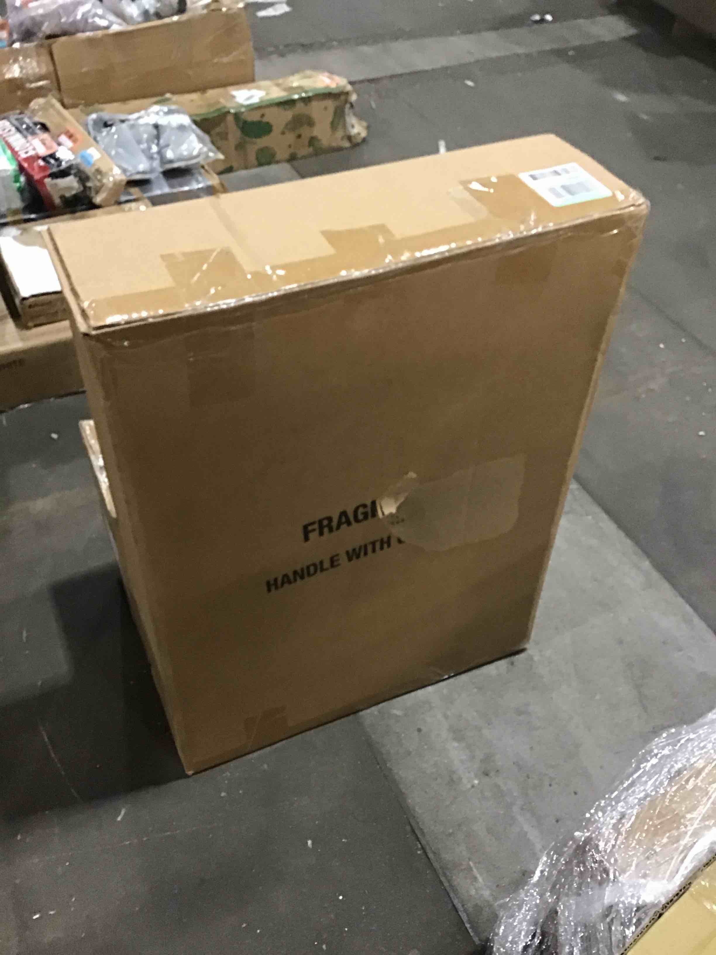https://s3.amazonaws.com/lotting-images-prod/bidfta/RED4603220_1694530547715.jpeg