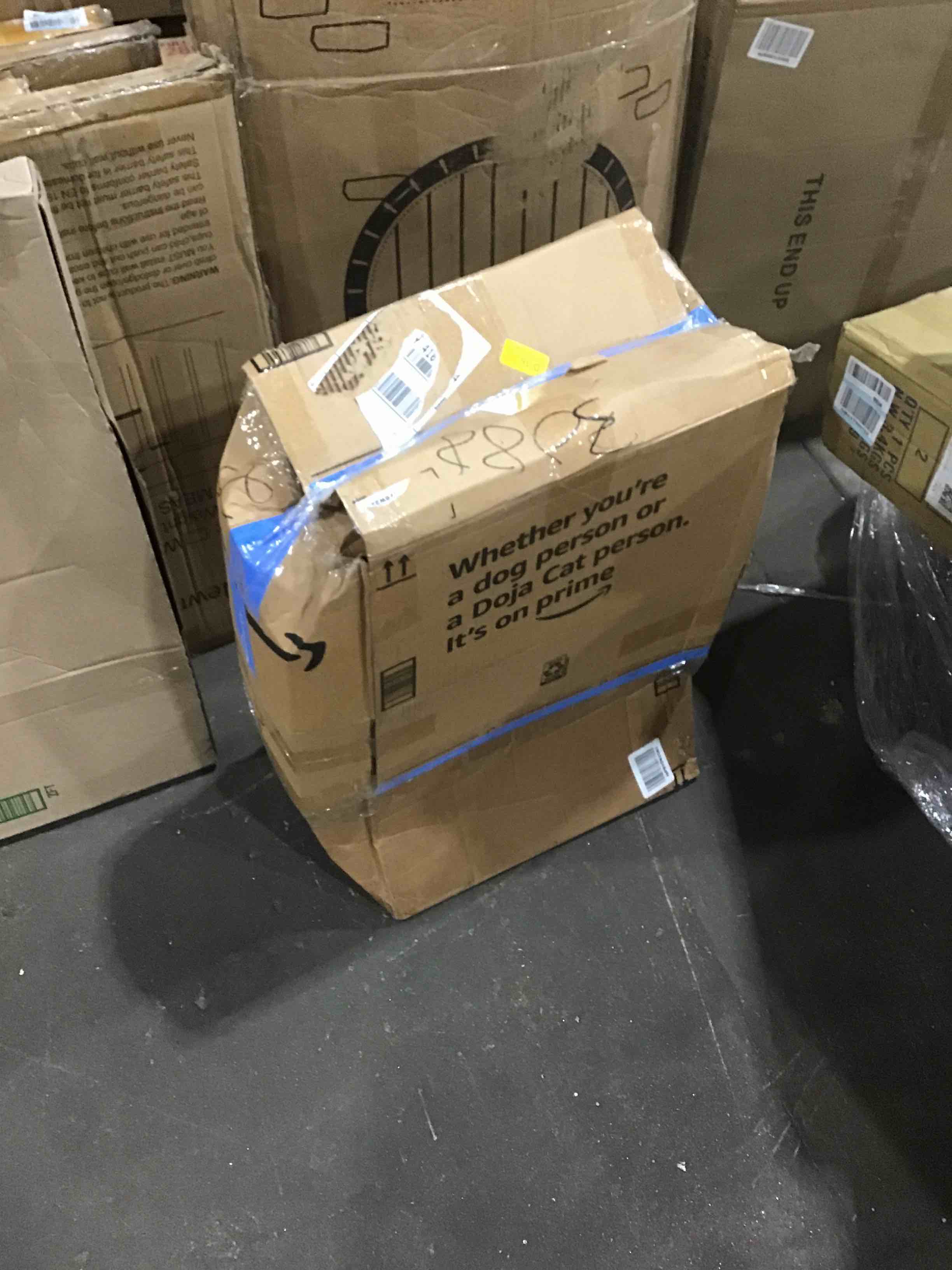 https://s3.amazonaws.com/lotting-images-prod/bidfta/RED4603232_1694532736204.jpeg