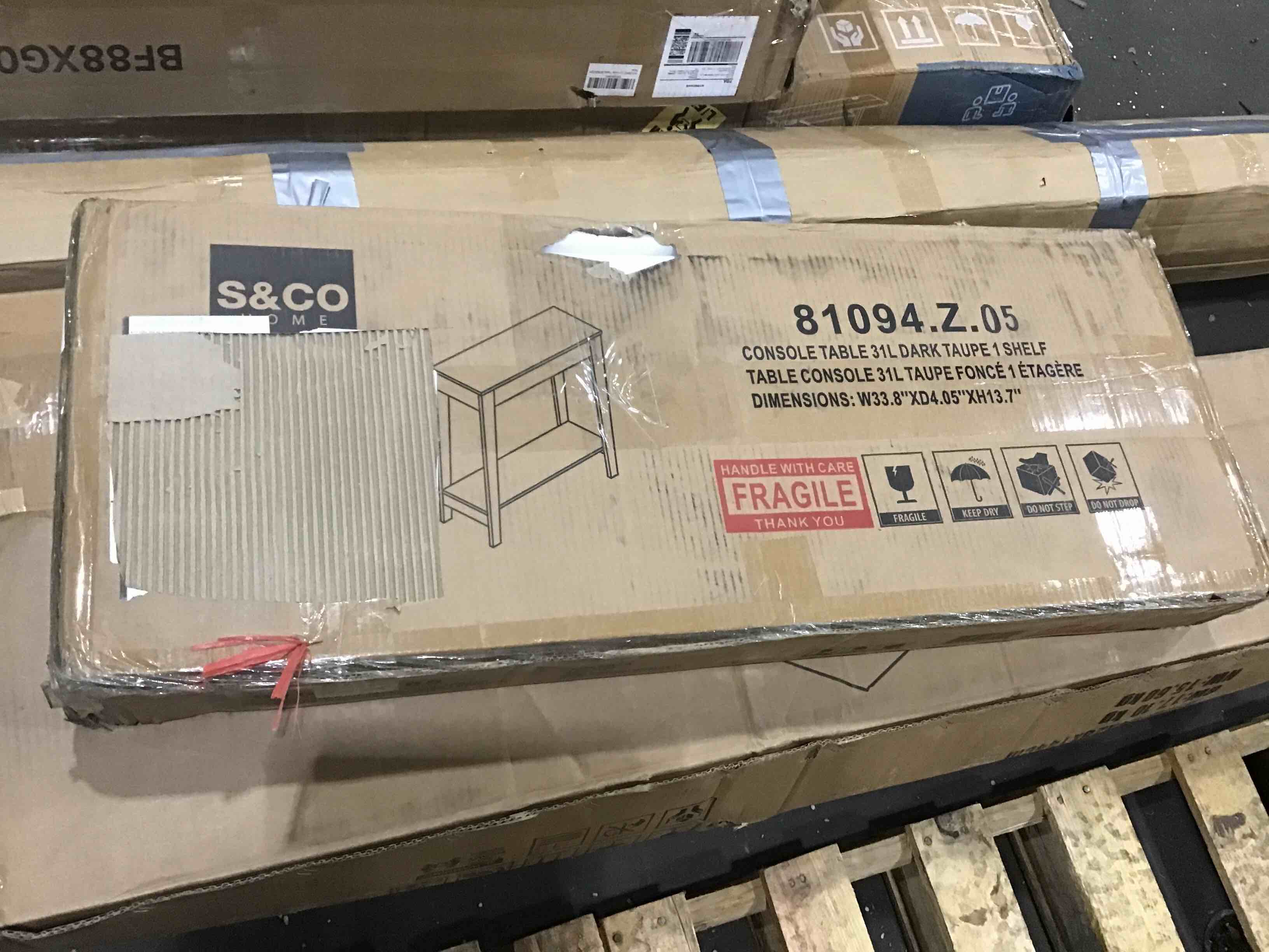 https://s3.amazonaws.com/lotting-images-prod/bidfta/RED4603313_1694555671451.jpeg