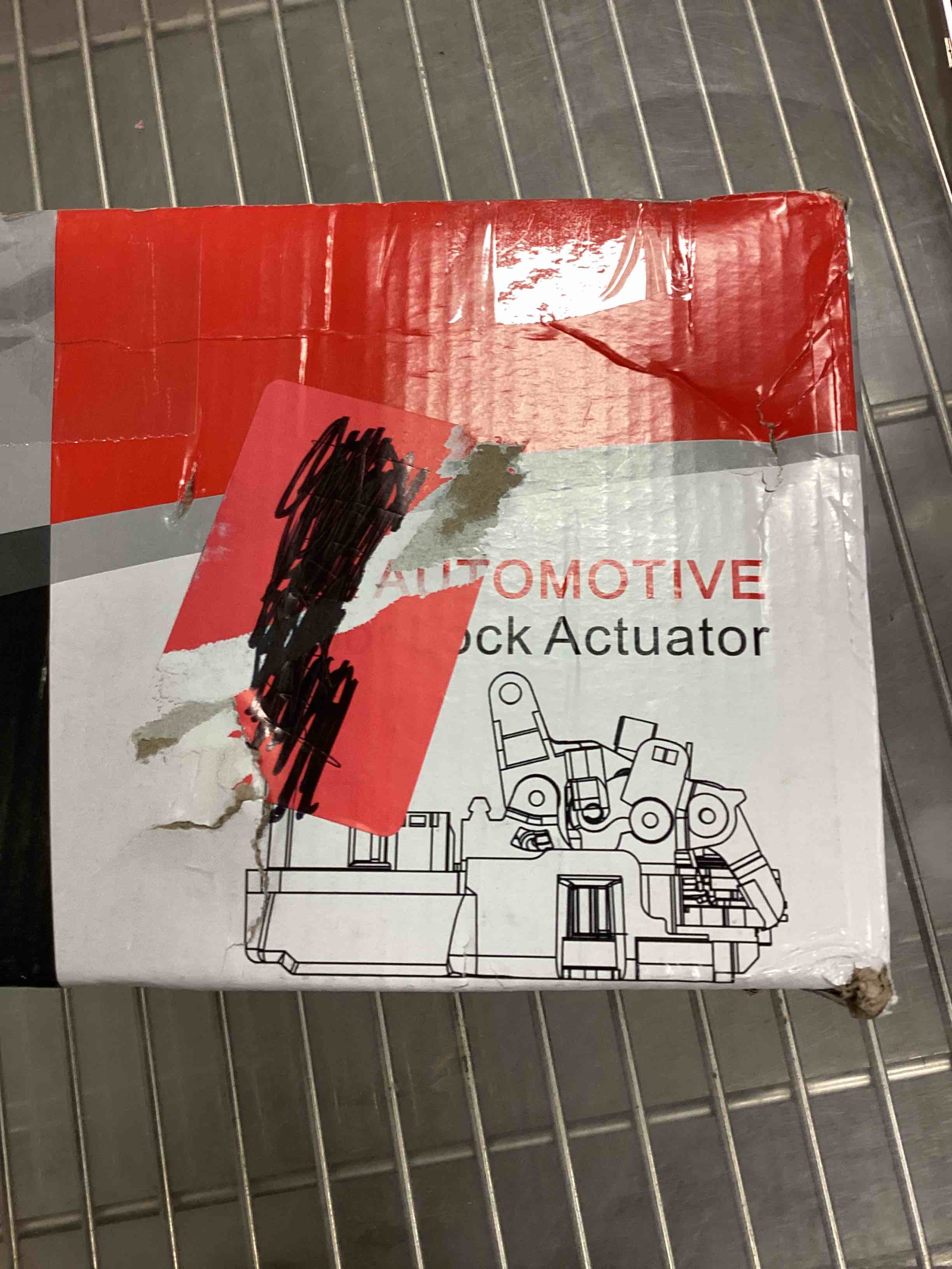 https://s3.amazonaws.com/lotting-images-prod/bidfta/RED4640238_1682443094924.jpeg