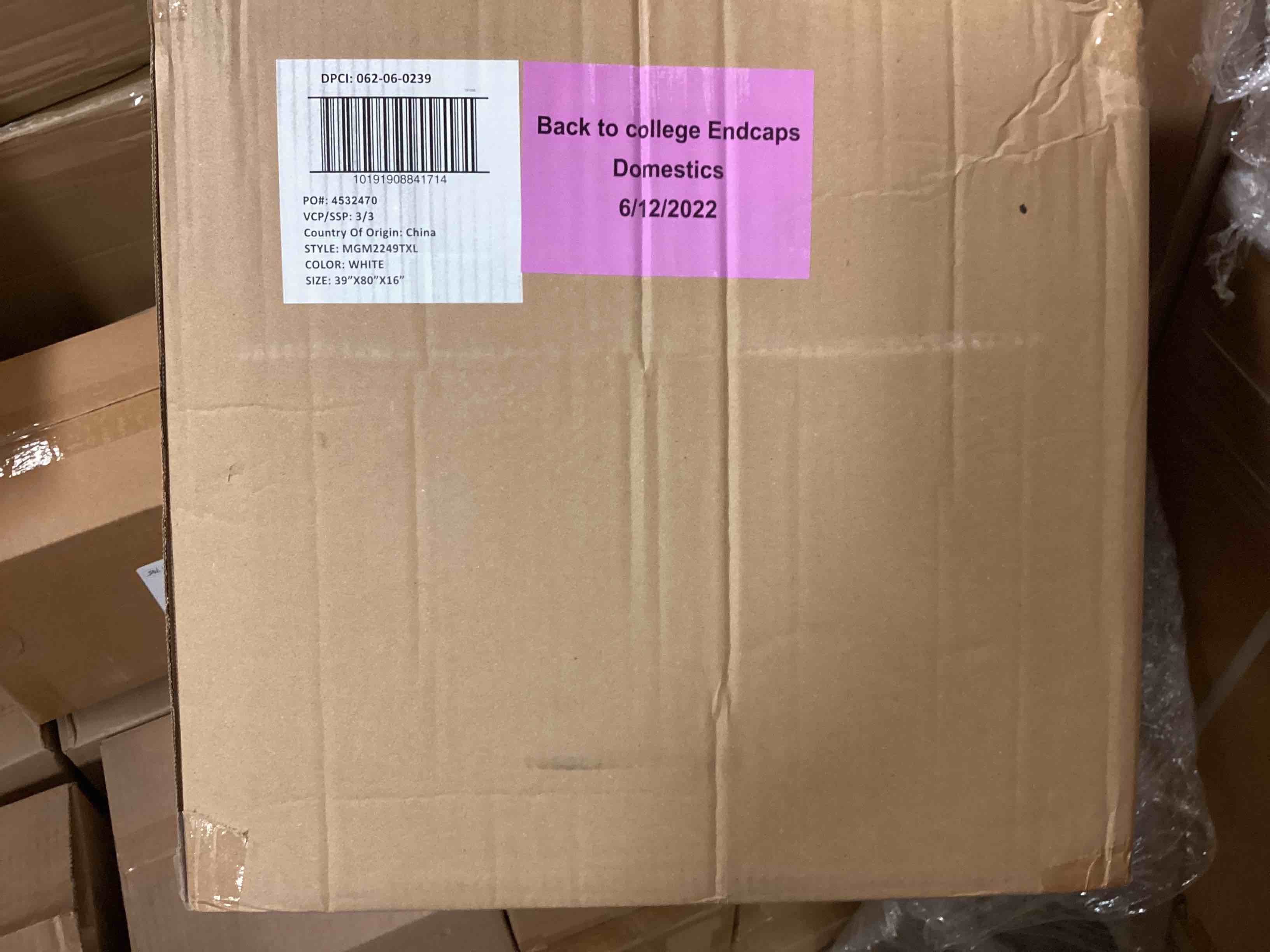 https://s3.amazonaws.com/lotting-images-prod/bidfta/RED4644604_1681485498704.jpeg