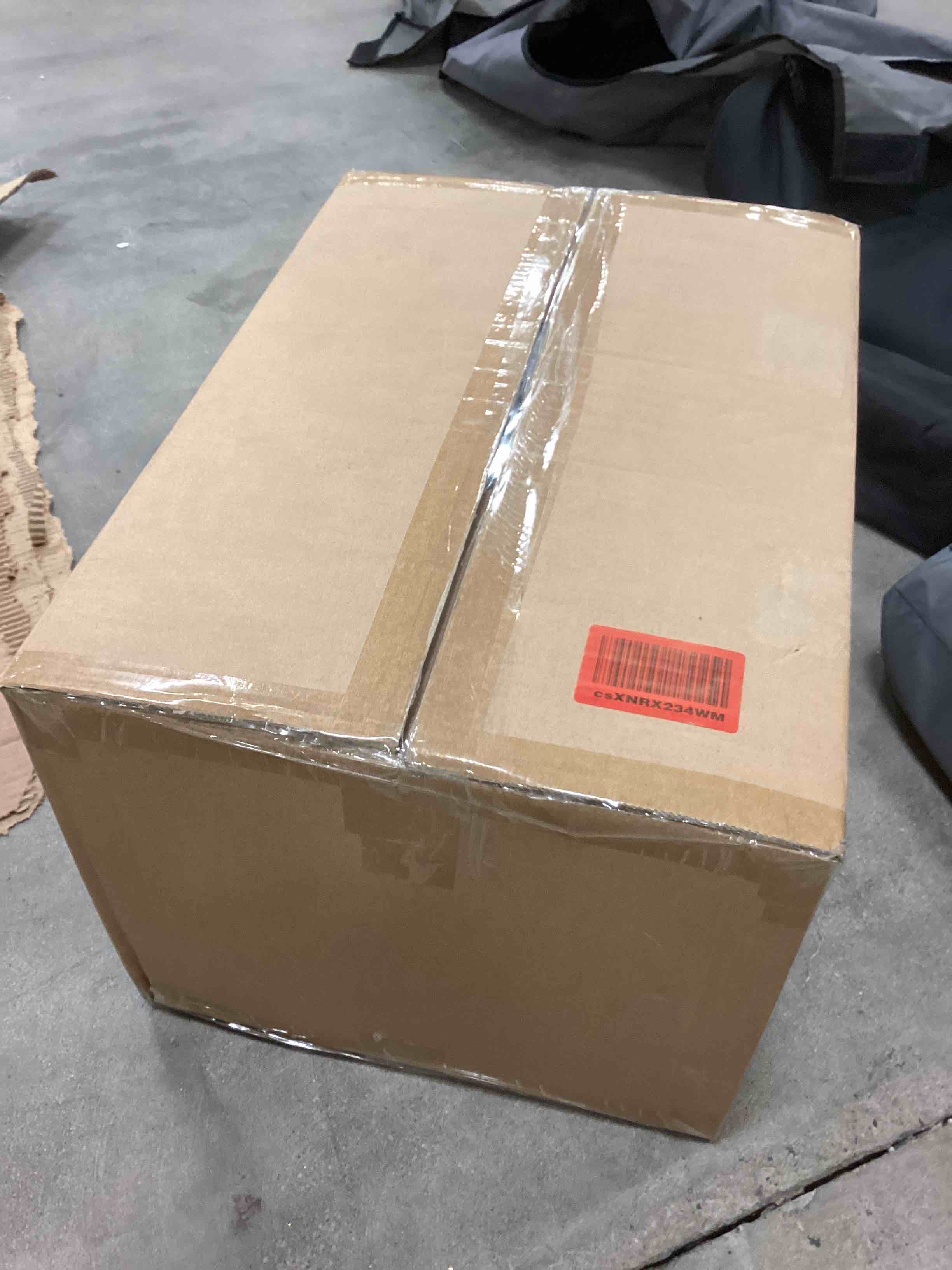 https://s3.amazonaws.com/lotting-images-prod/bidfta/RED4645947_1689688108800.jpeg