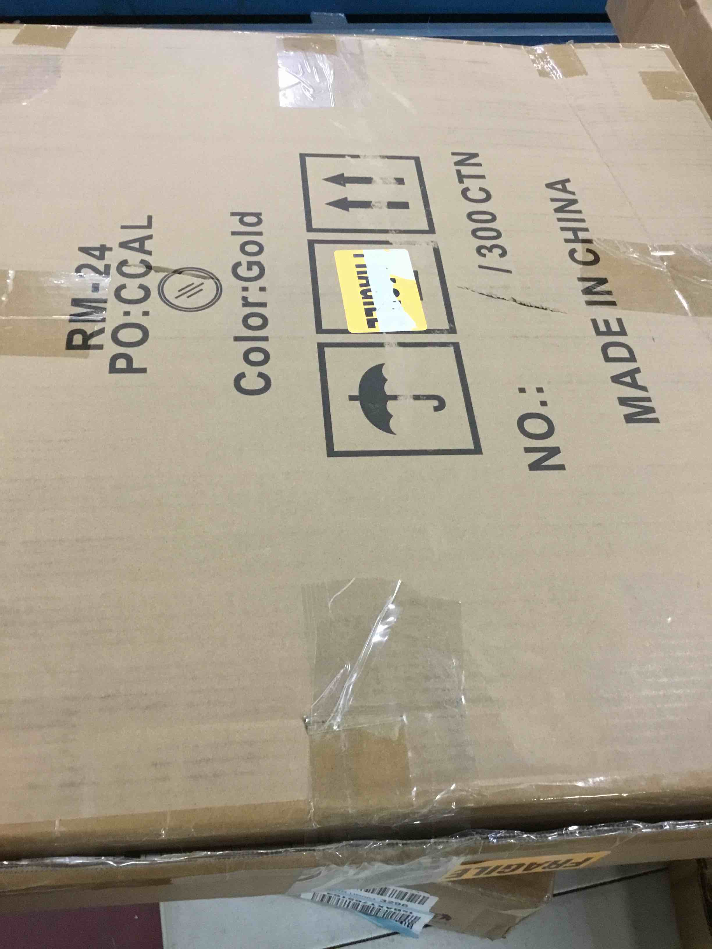 https://s3.amazonaws.com/lotting-images-prod/bidfta/RED4676400_1678371547491.jpeg