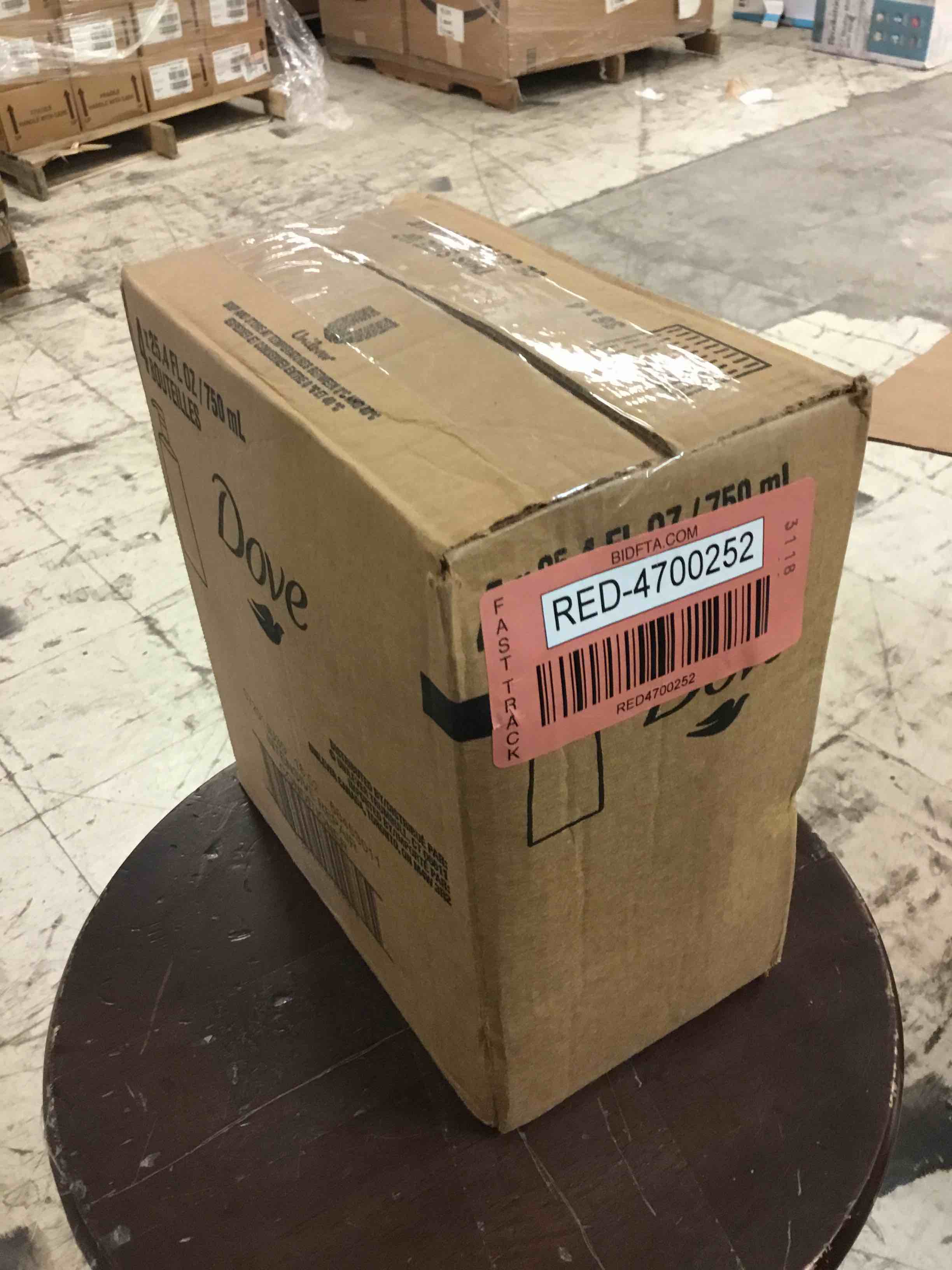 https://s3.amazonaws.com/lotting-images-prod/bidfta/RED4700252_1689176418074.jpeg