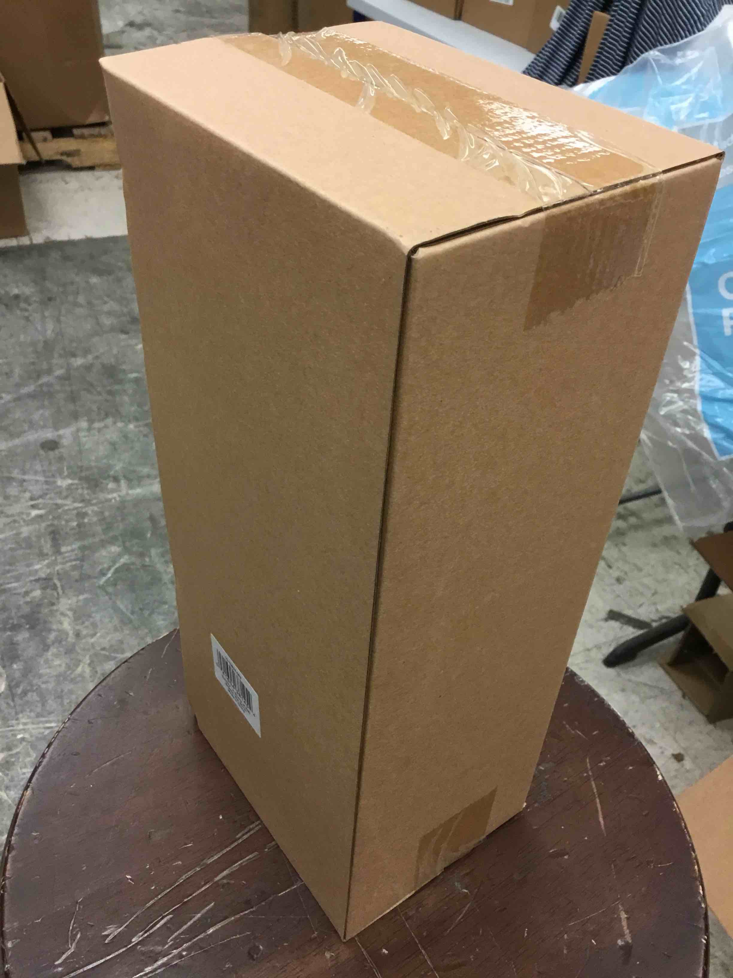https://s3.amazonaws.com/lotting-images-prod/bidfta/RED4701820_1691085668150.jpeg