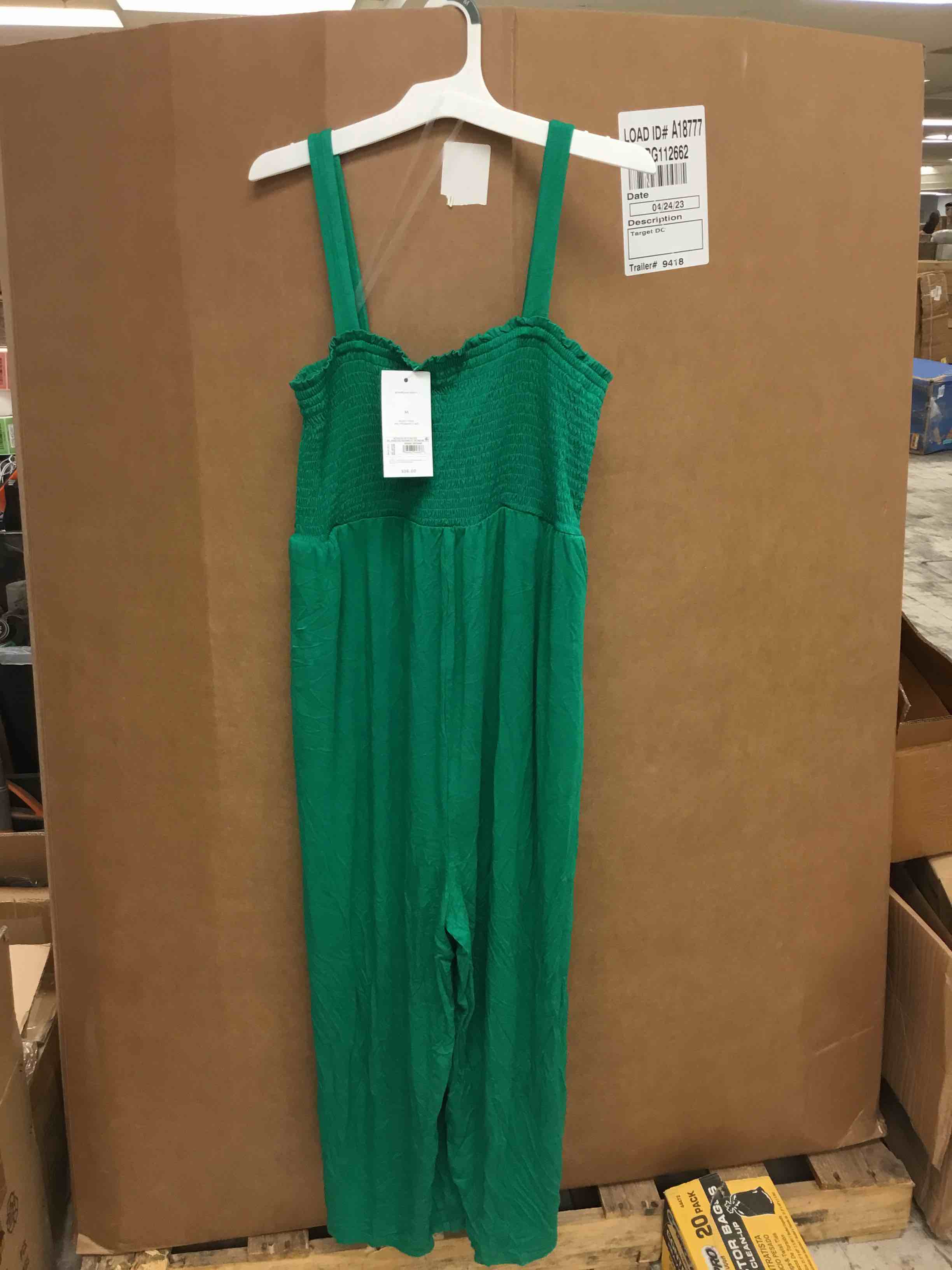 https://s3.amazonaws.com/lotting-images-prod/bidfta/RED4701868_1691092290862.jpeg