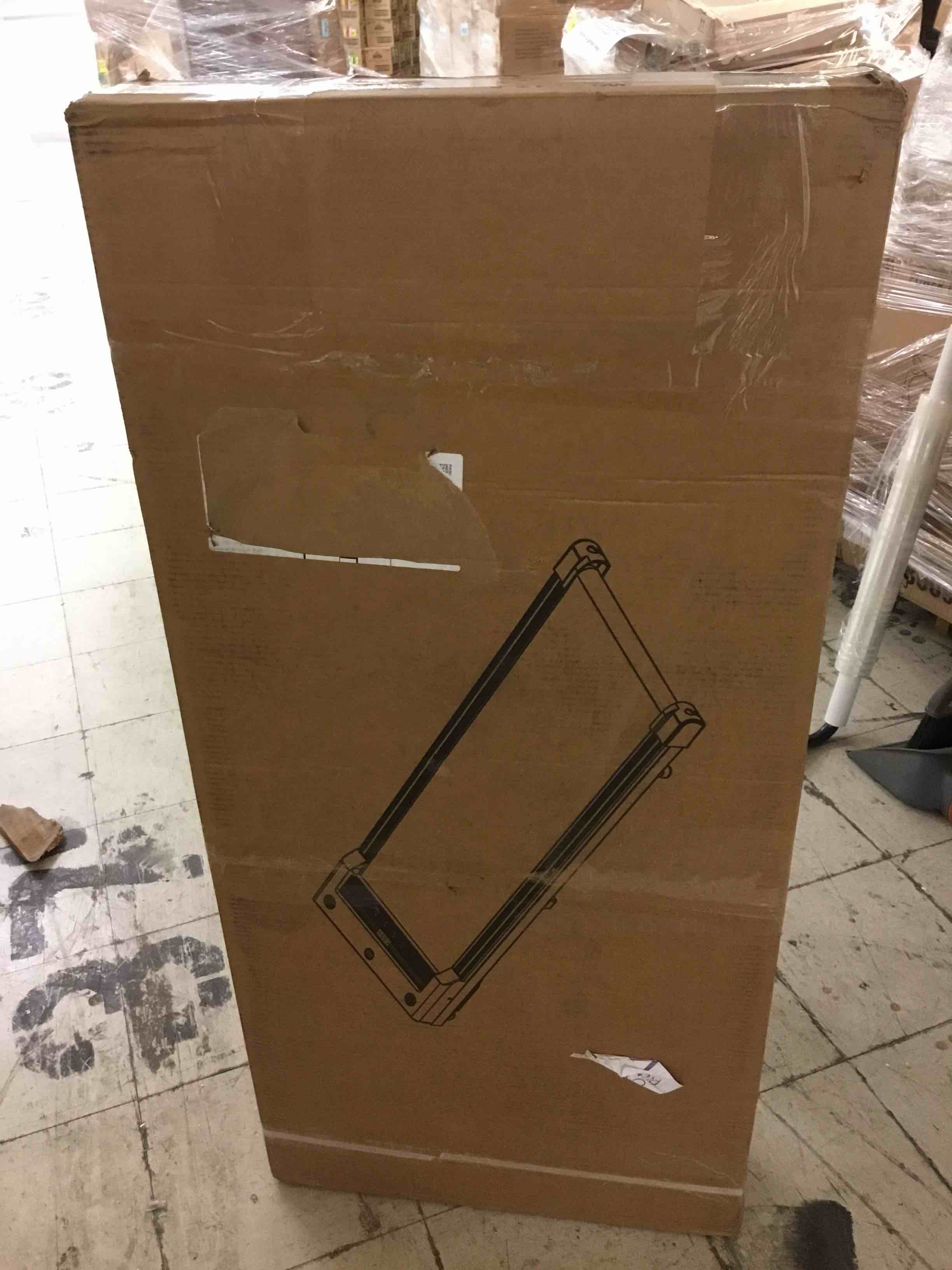 https://s3.amazonaws.com/lotting-images-prod/bidfta/RED4704305_1708354808443.jpeg