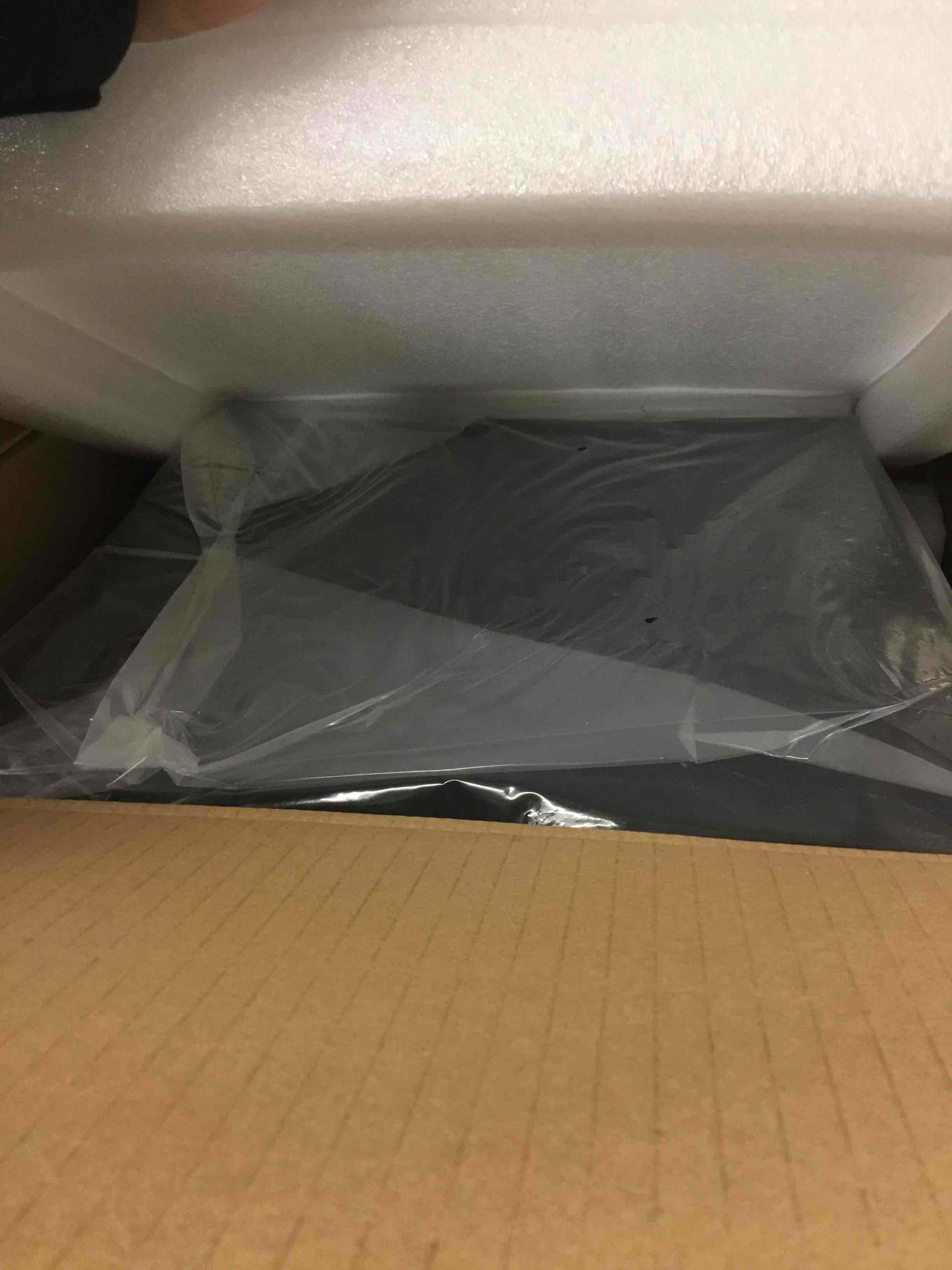 https://s3.amazonaws.com/lotting-images-prod/bidfta/RED4704320_1708359292097.jpeg