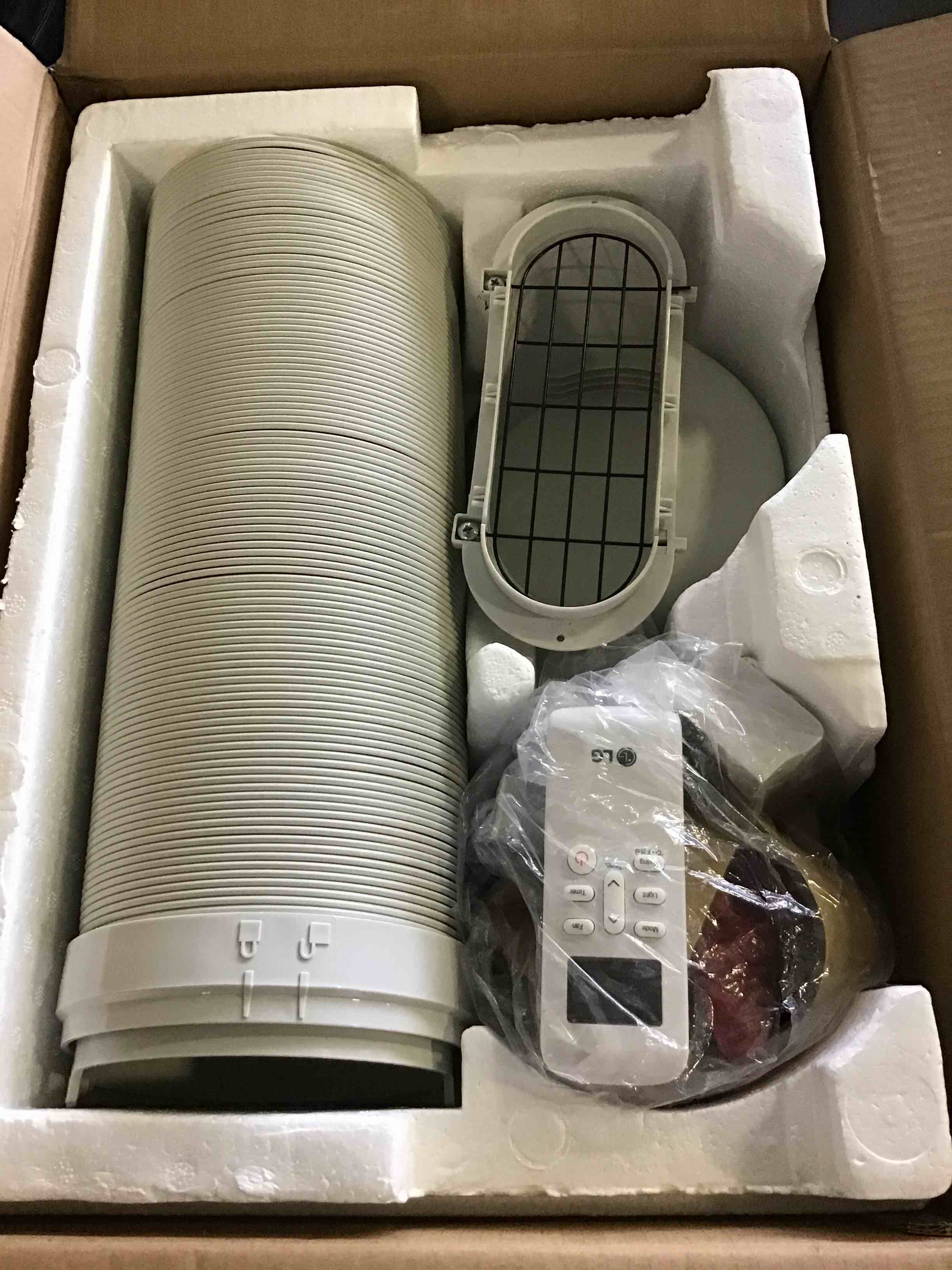 https://s3.amazonaws.com/lotting-images-prod/bidfta/RED4715003_1684434266154.jpeg