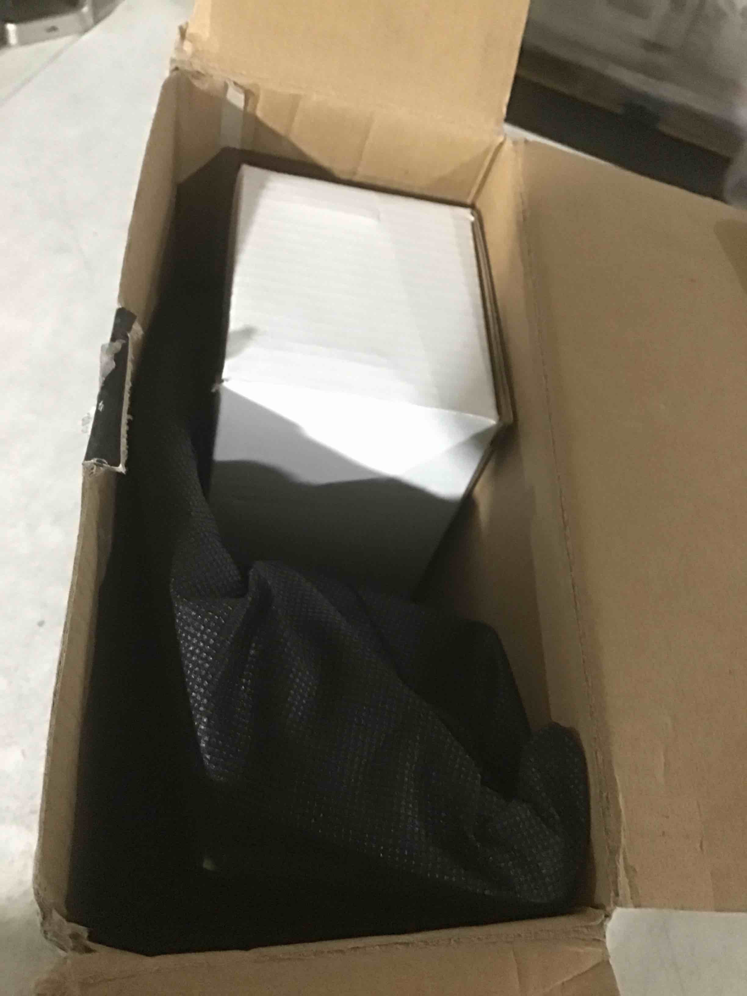 https://s3.amazonaws.com/lotting-images-prod/bidfta/RED4725973_1683221187528.jpeg
