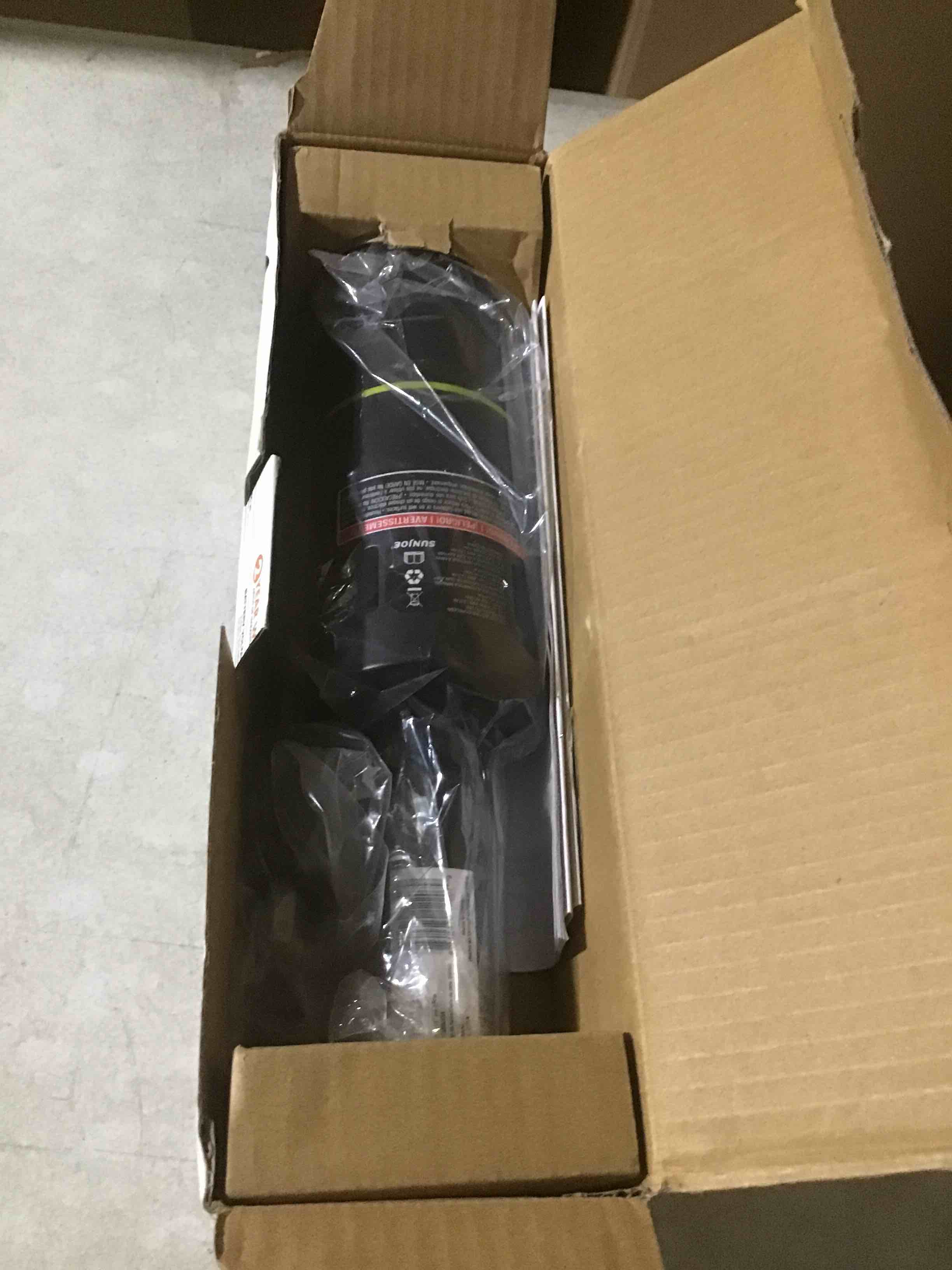 https://s3.amazonaws.com/lotting-images-prod/bidfta/RED4727702_1685022663246.jpeg