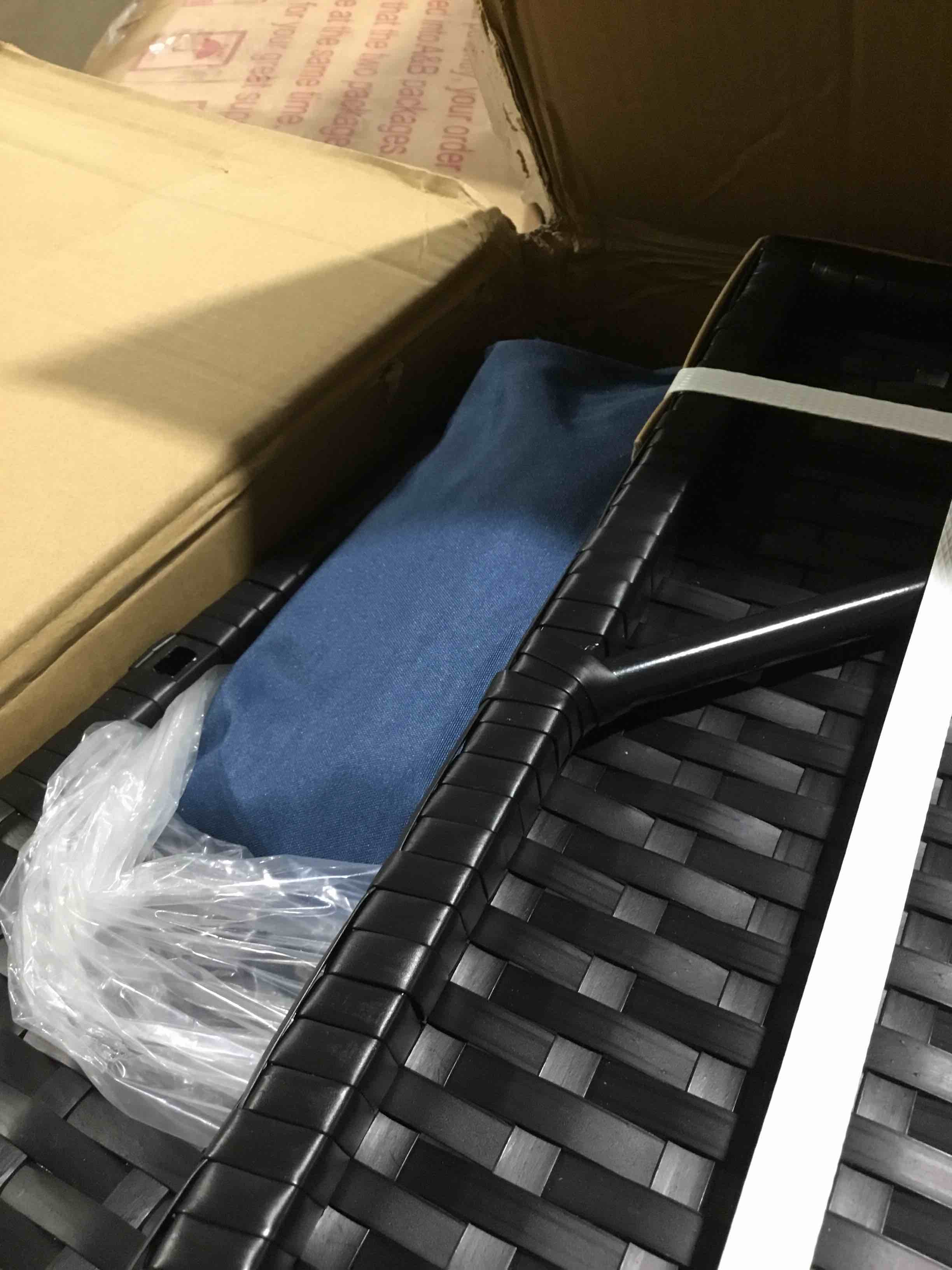 https://s3.amazonaws.com/lotting-images-prod/bidfta/RED4728736_1685465761286.jpeg