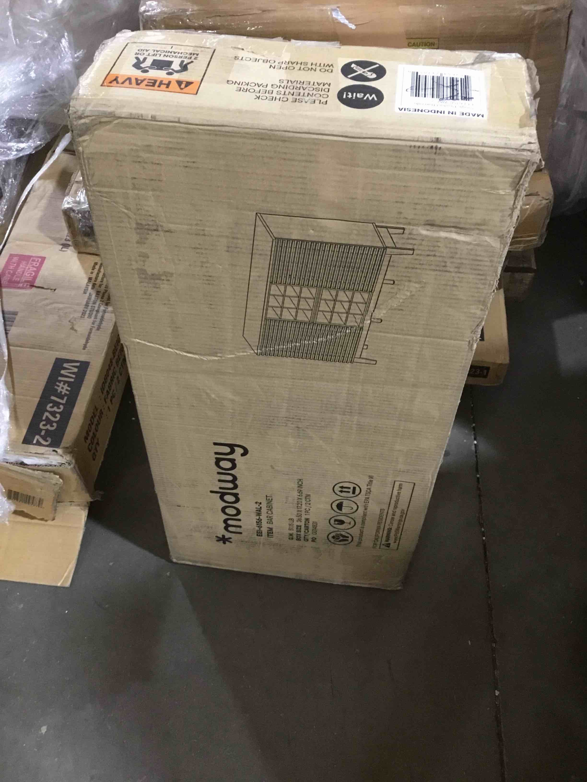 https://s3.amazonaws.com/lotting-images-prod/bidfta/RED4729208_1686329963362.jpeg